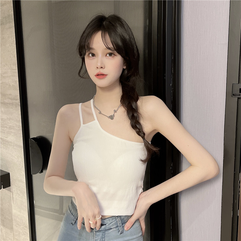 A off-the-shoulder mini halter top for women to wear as a summer base layer, with a beautiful back and sleeveless, sexy and unique, spicy knitted top pic 7