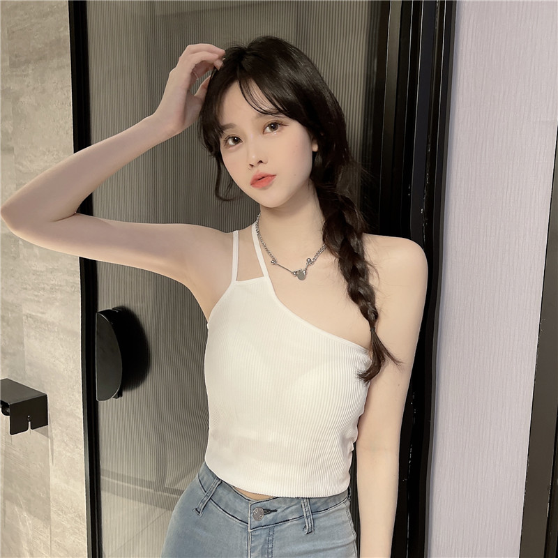 A off-the-shoulder mini halter top for women to wear as a summer base layer, with a beautiful back and sleeveless, sexy and unique, spicy knitted top pic 9