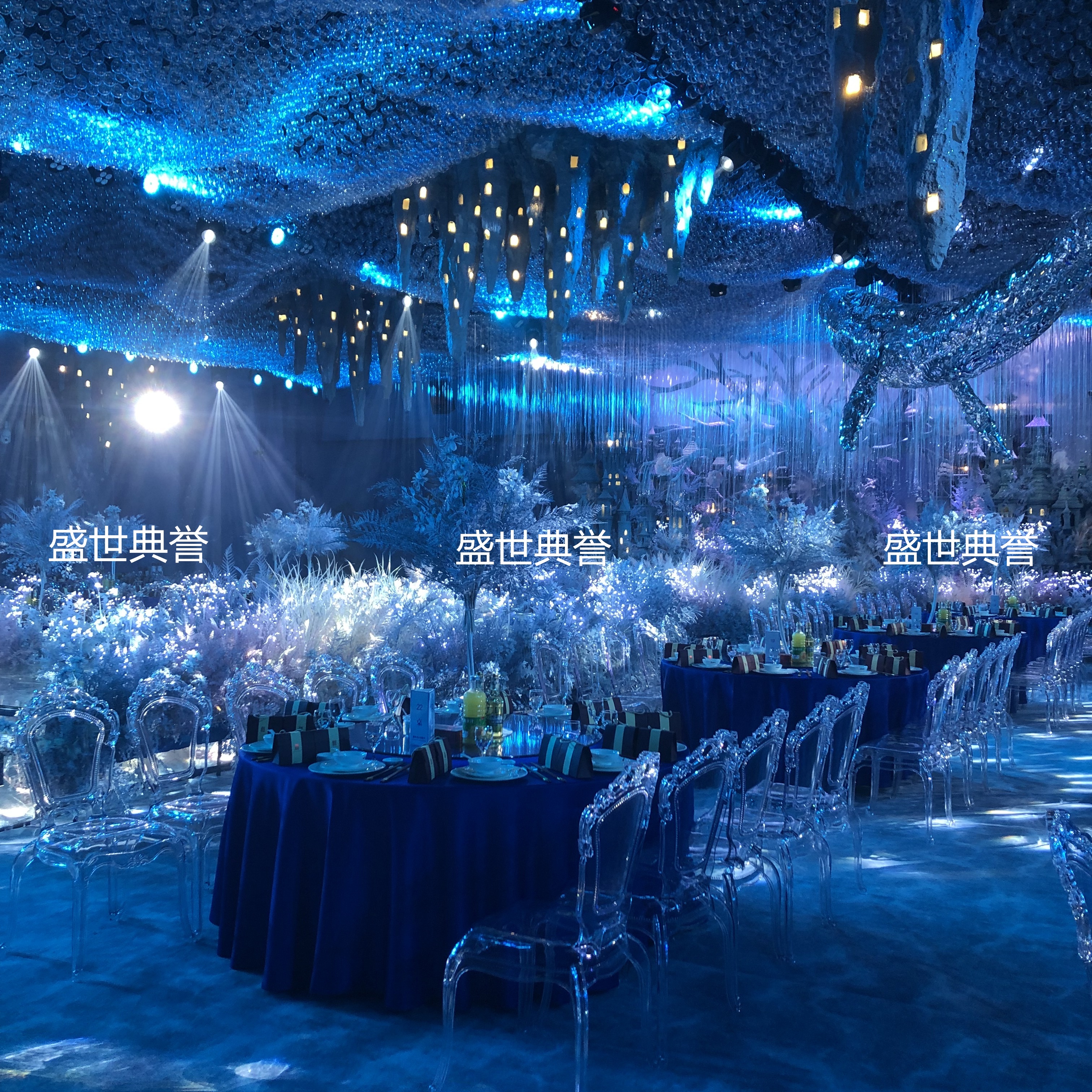 Wenzhou hotel theme wedding acrylic bamboo joint chairs Banquet center European-style wedding transparent princess chairs Dining table and chairs Application Scenario