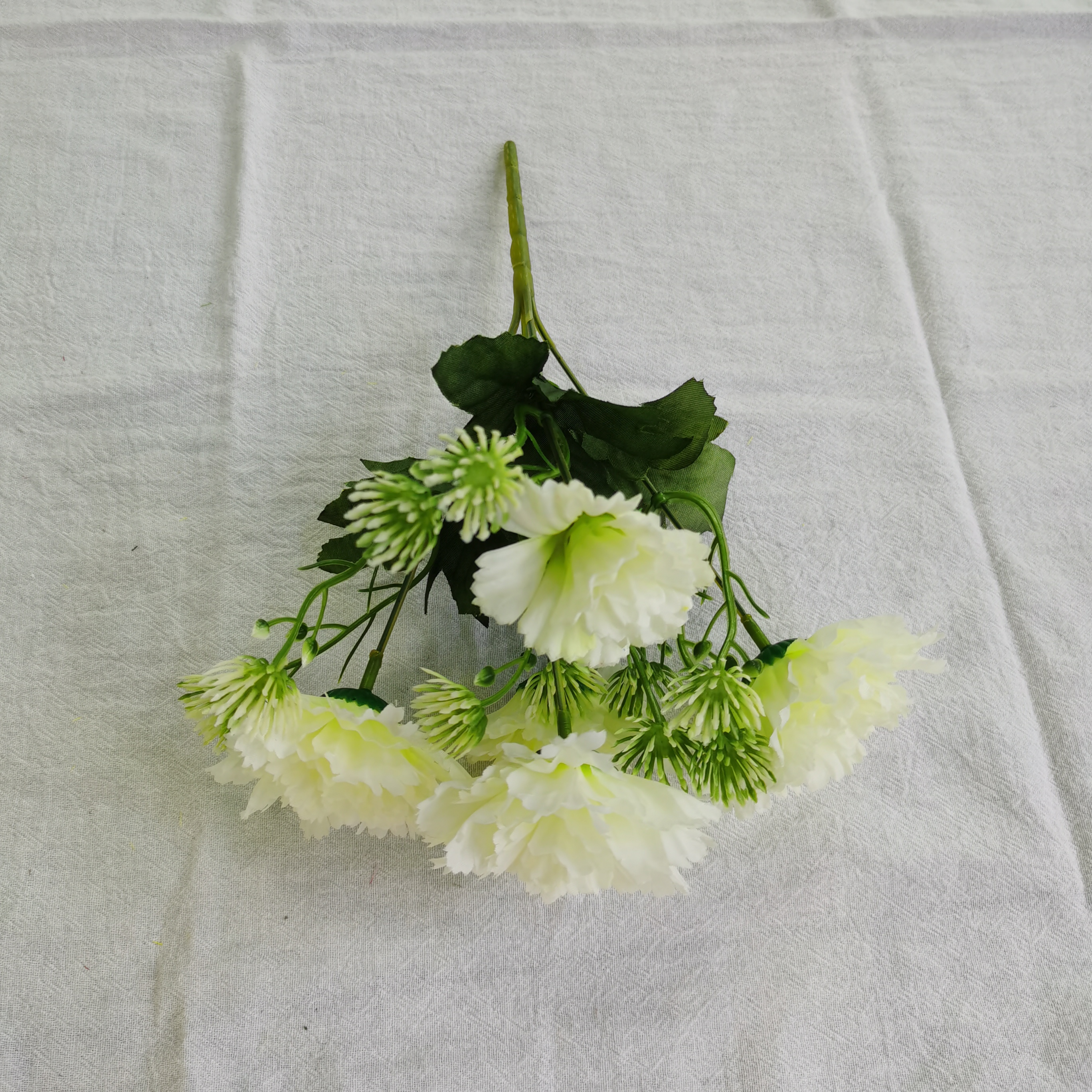 Direct sales of artificial flower manufacturers: 5-head 6-flower artificial flower bouquets and ornaments, featuring high-quality grass and large lilacs pic 4