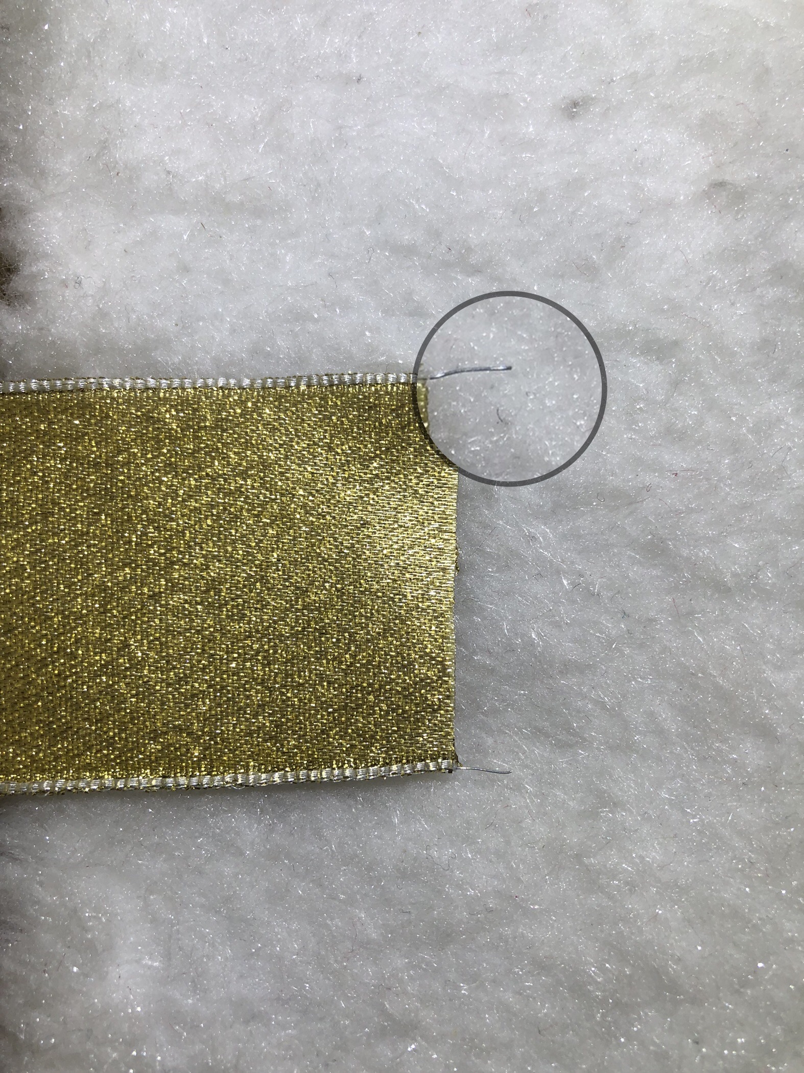 Item No. : 1193 Christmas Gift Packaging Decoration DIY Golden Scallion Double-sided Iron Wire Webbing 3.8cm Specification image