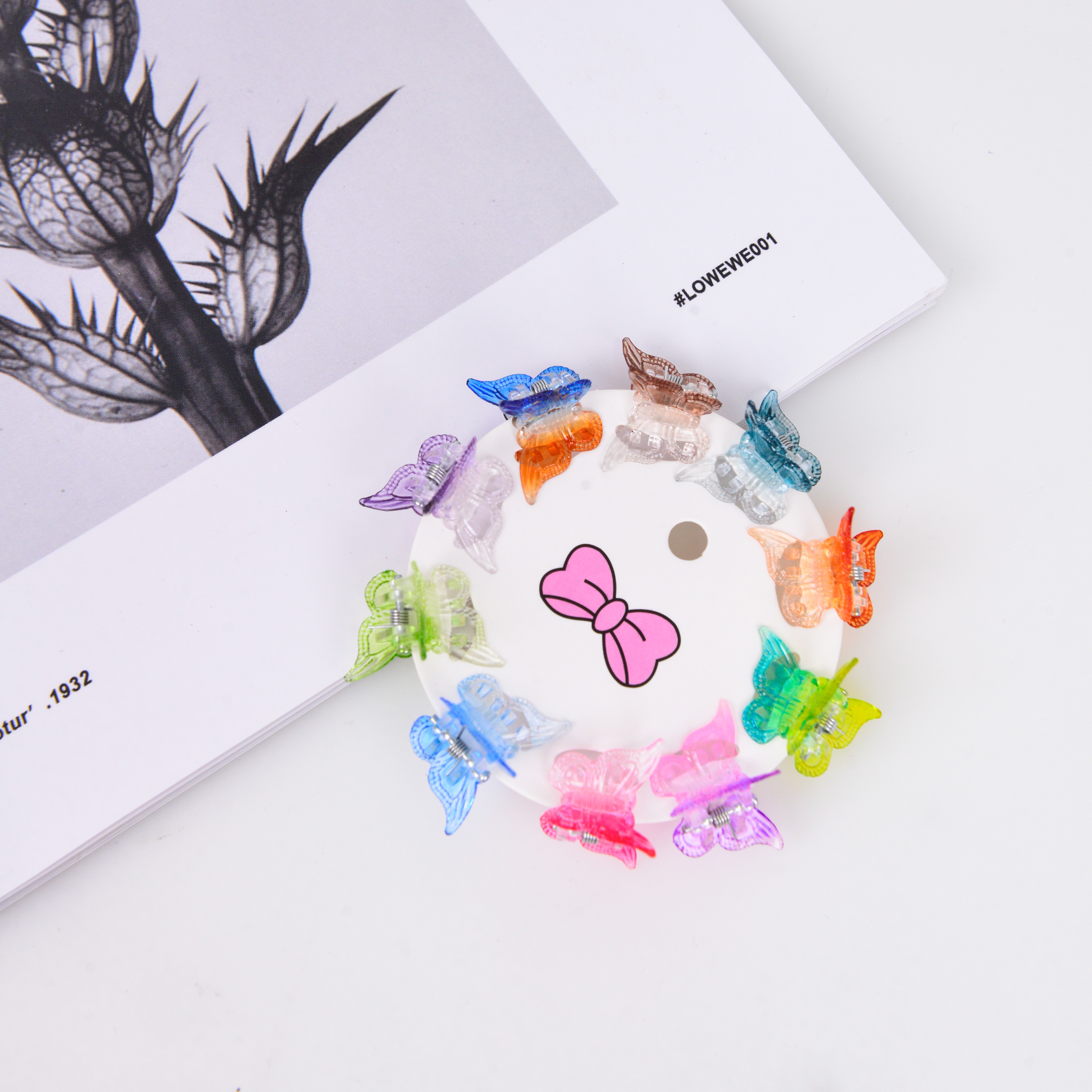 New Macaron butterfly shape gradual change bright color small grab clip mixed color thumbnail