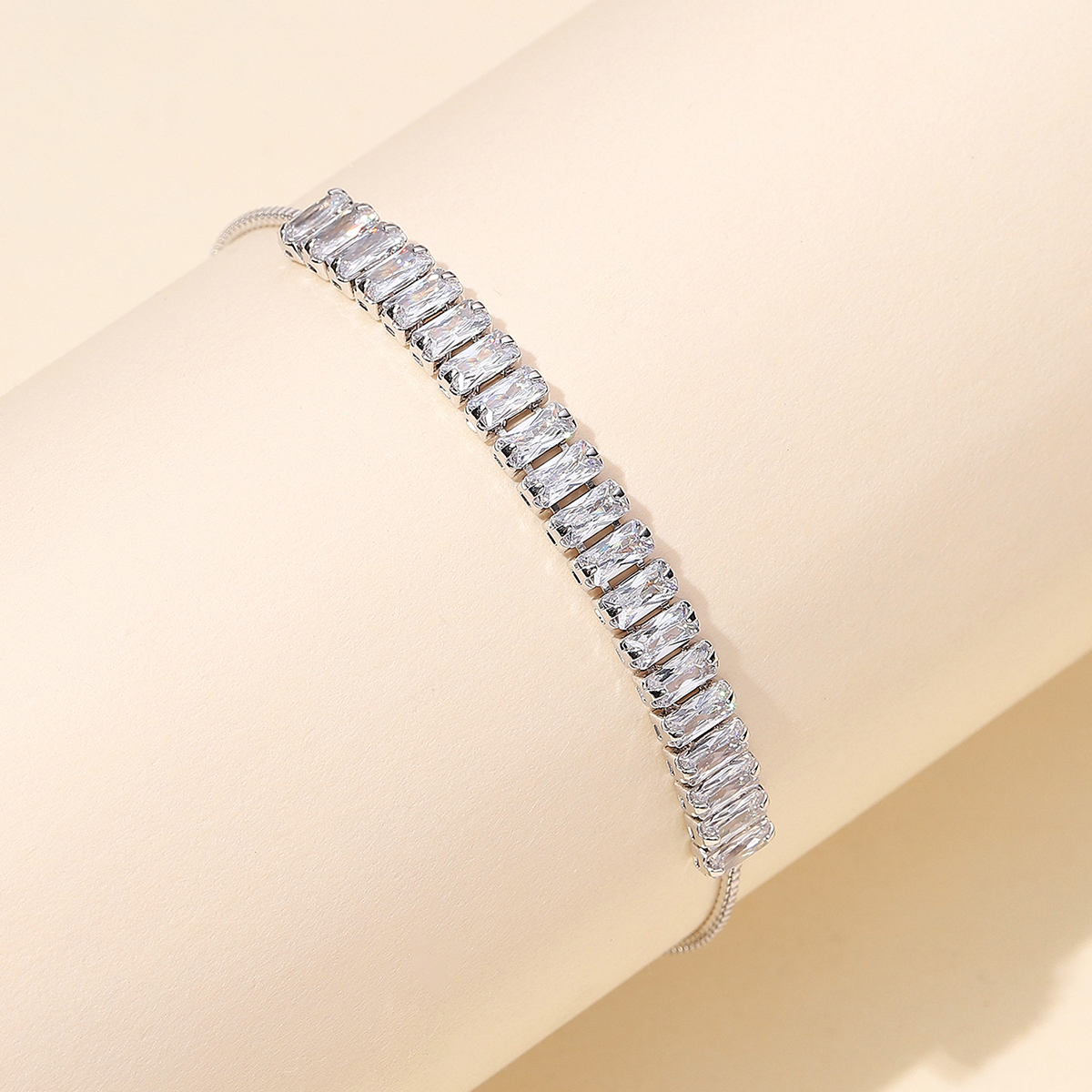 Boutique light luxury full zirconium bracelet 2022 new product A006Fashion Jersey