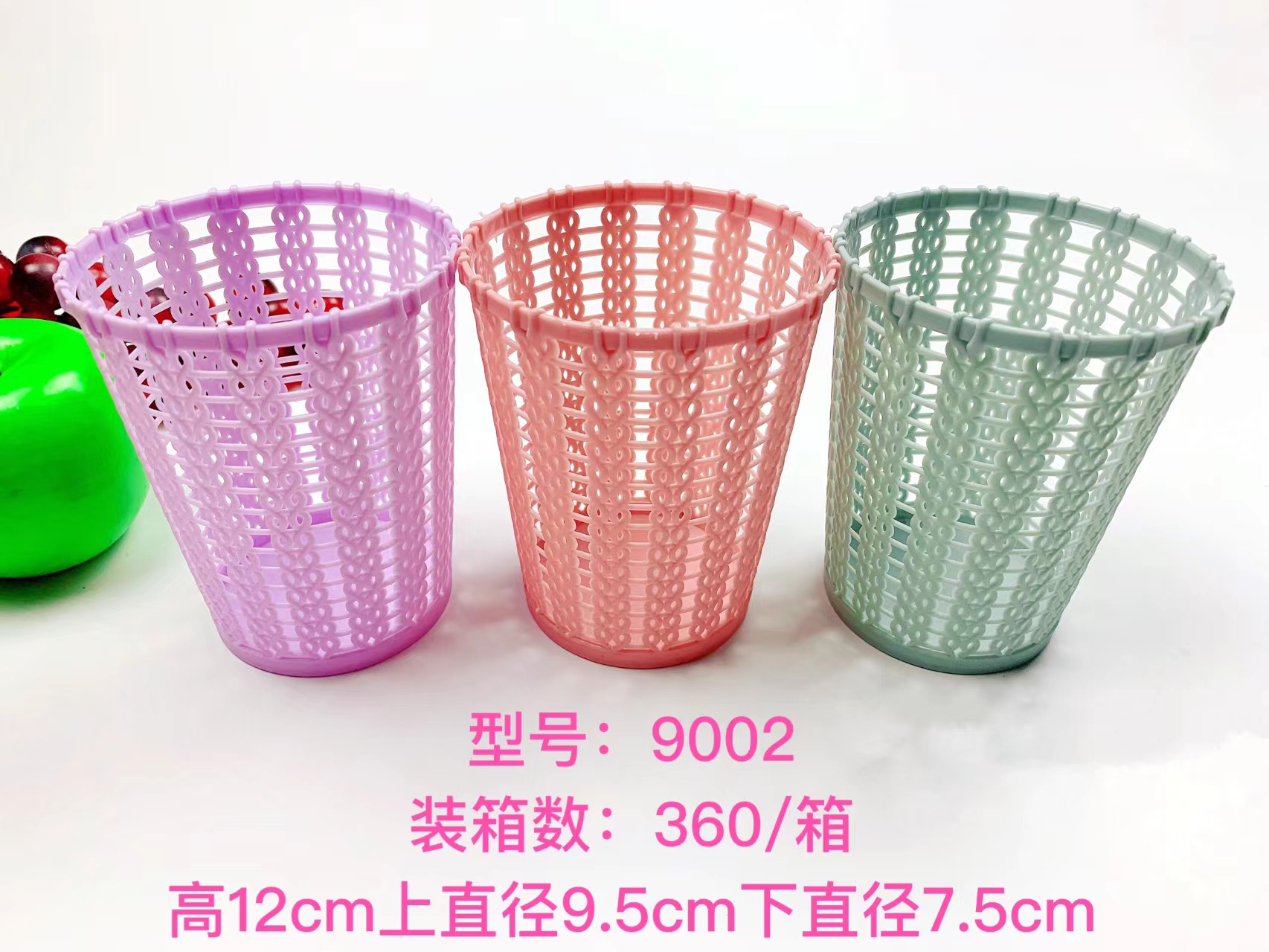 Tabletop storage bin