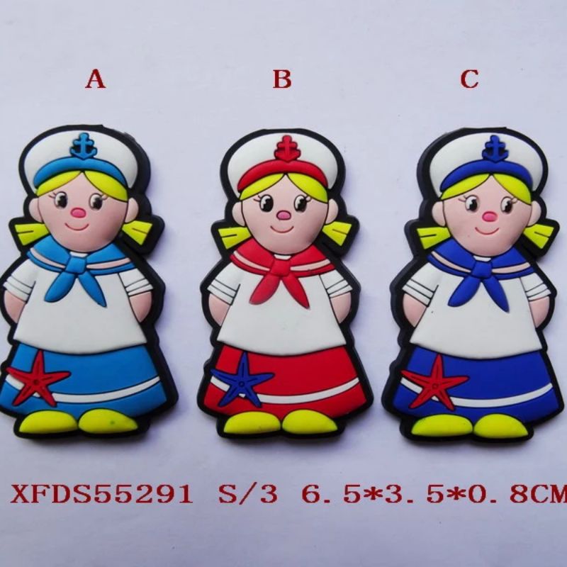 Summer beach PVC cartoon dolls, keychains, couple bags, pendants, creative gifts, event giveaways, customized wholesale Specification image