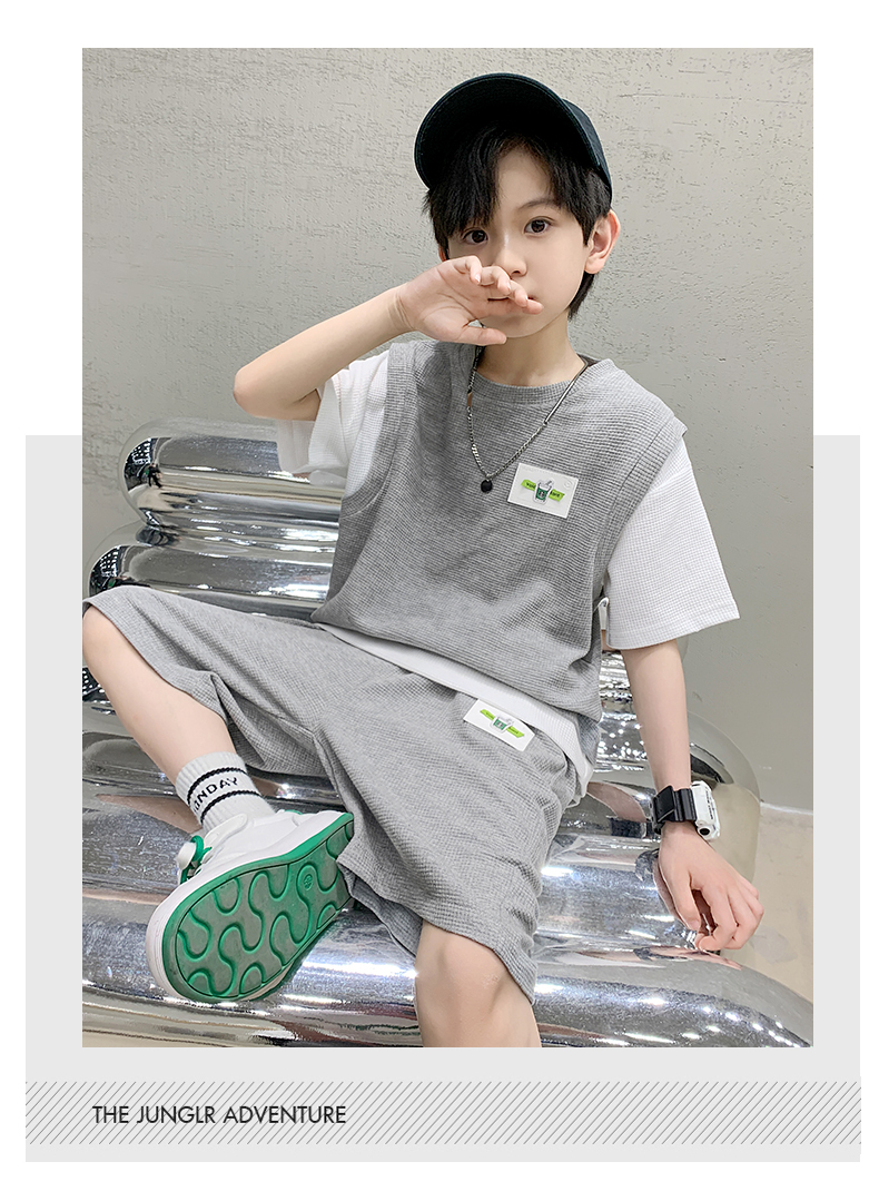 The 2022 new summer set for boys: A cool and stylish short-sleeved, thin style for middle and large kids. It's a trendy and trendy look that's going viral on the streets pic 11