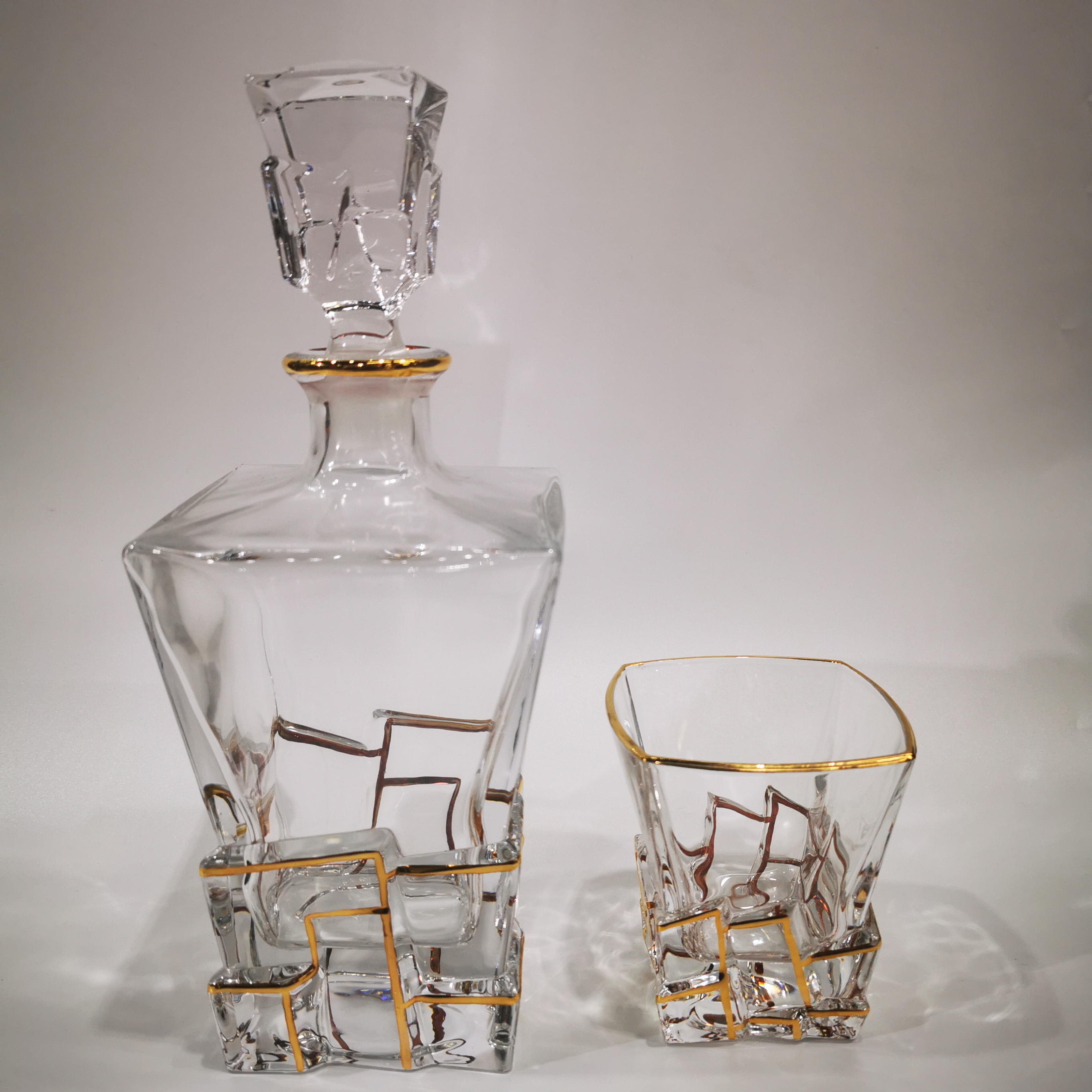 Glass bottle Wine bottle set a pot of 6 glasses of glass glass wine bottle glass glass whisky glass wine glass juice glass thumbnail