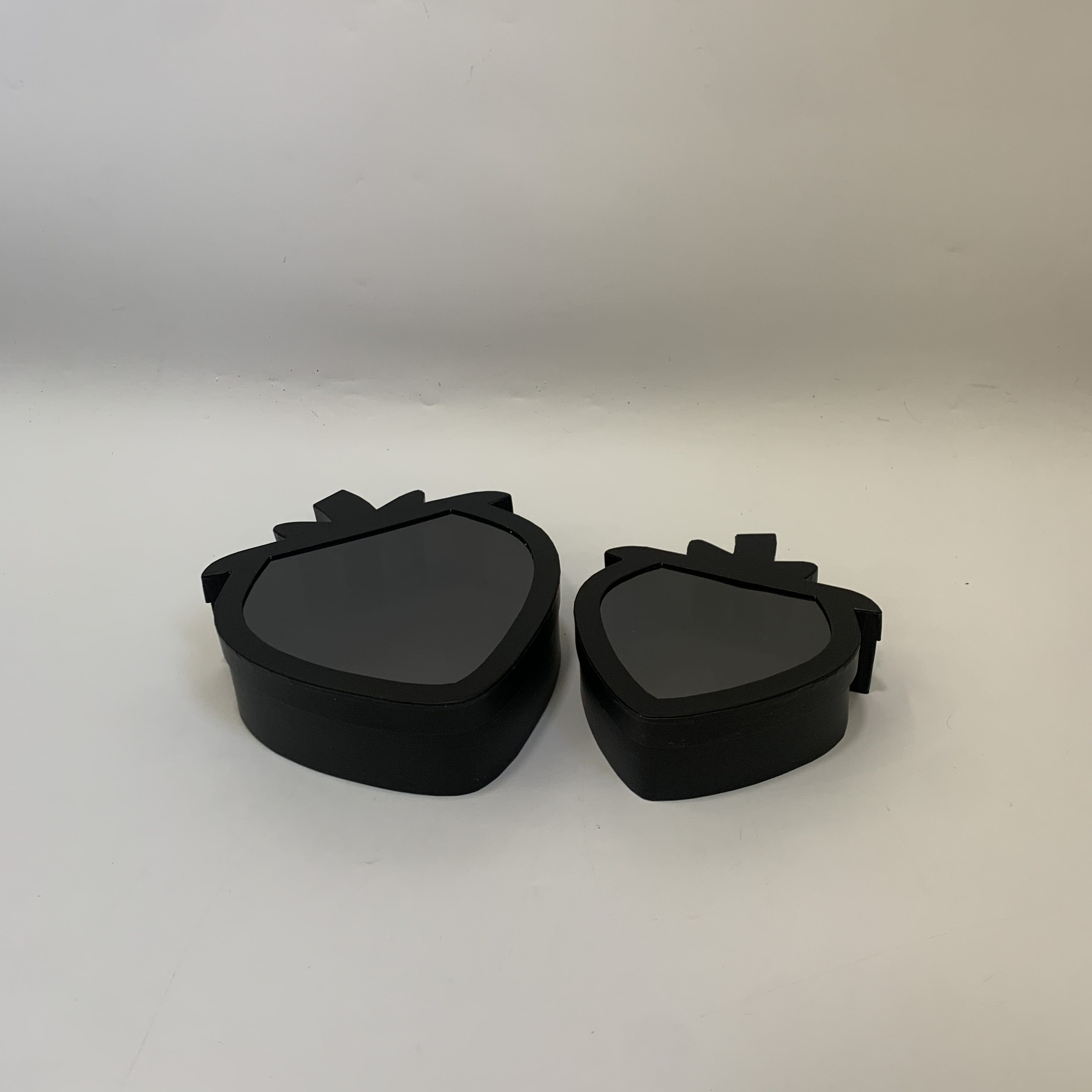 Weina Strawberry Hollow Set Two Flower Gift Box Flower Box Cuddle Bucket With Hand Gift Box details Picture