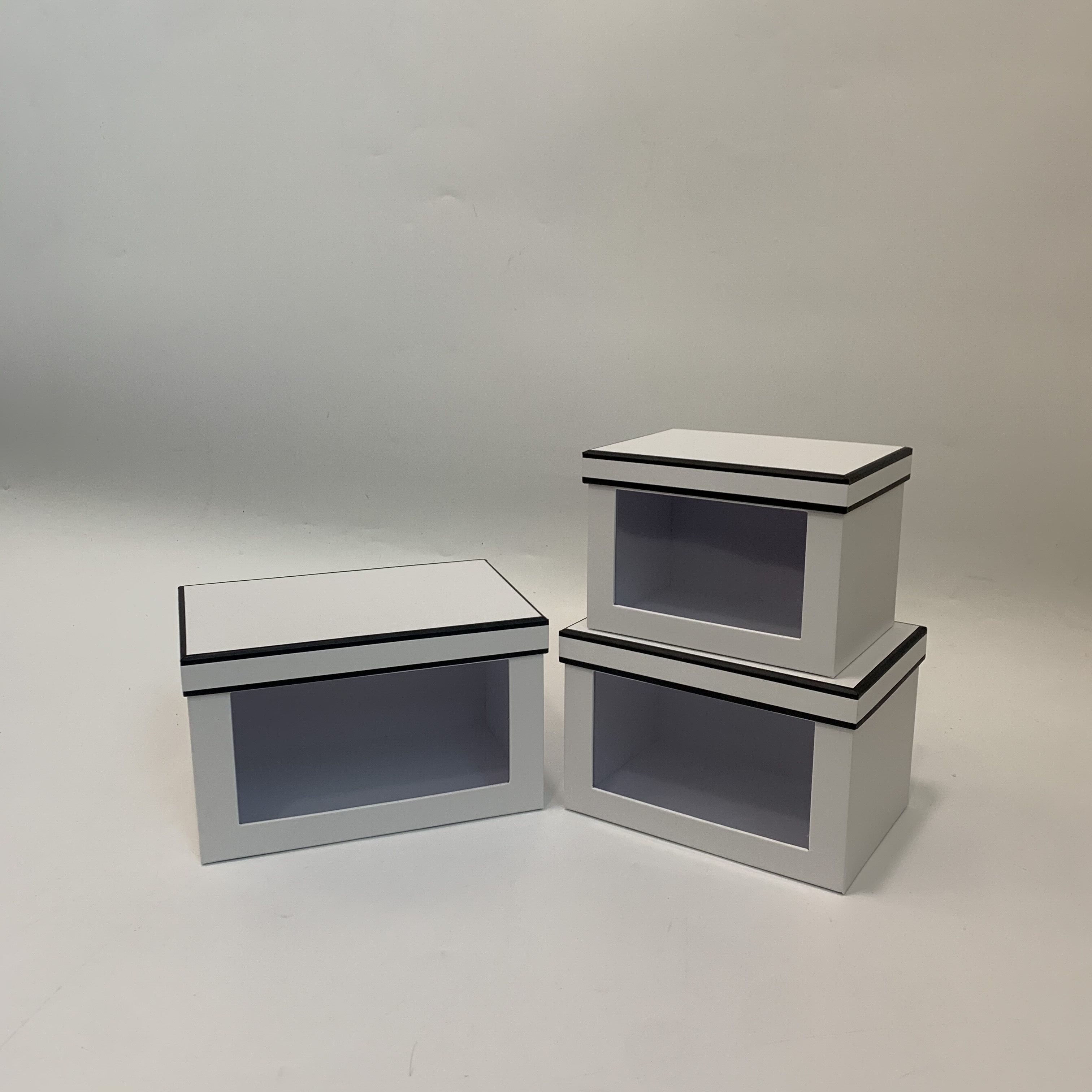 Wena Valentine's Day Flower Gift Box With Hand Gift Box Flower Box Gift Box Hollow Rectangular Gift Box Three Sets details Picture