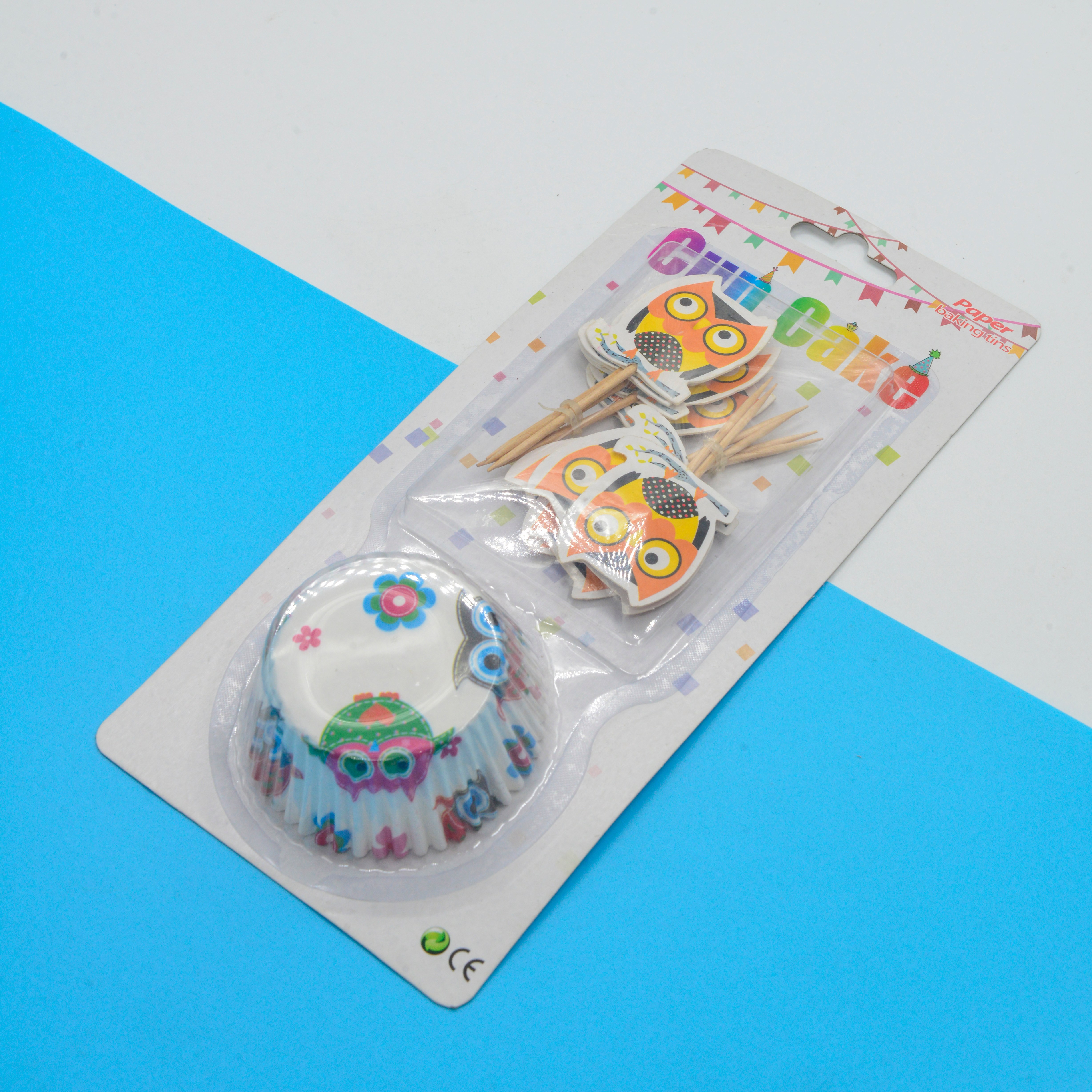 Set of printed cupcake cups and cake inserts thumbnail