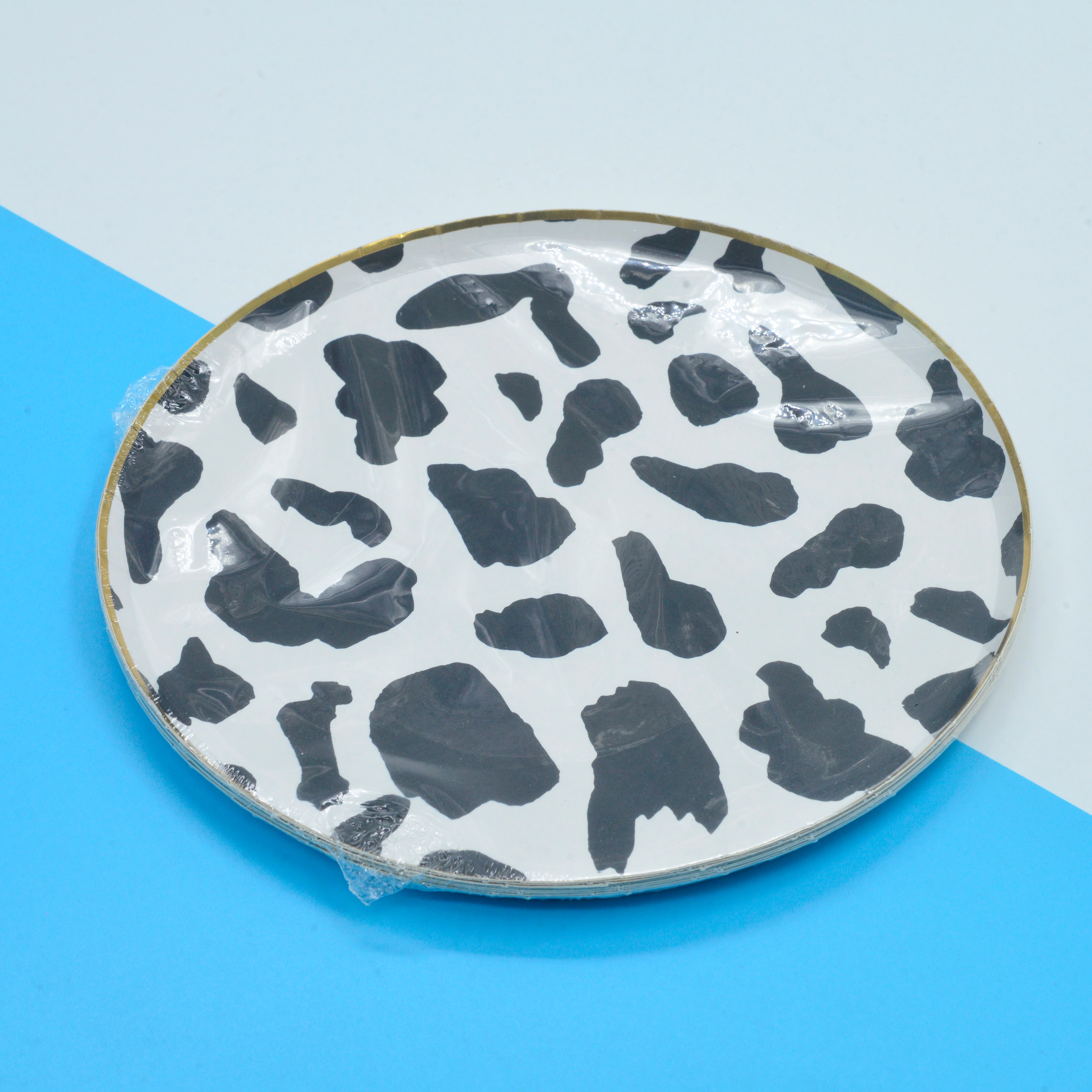 Internet celebrity disposable leopard print cake pan with white background thumbnail