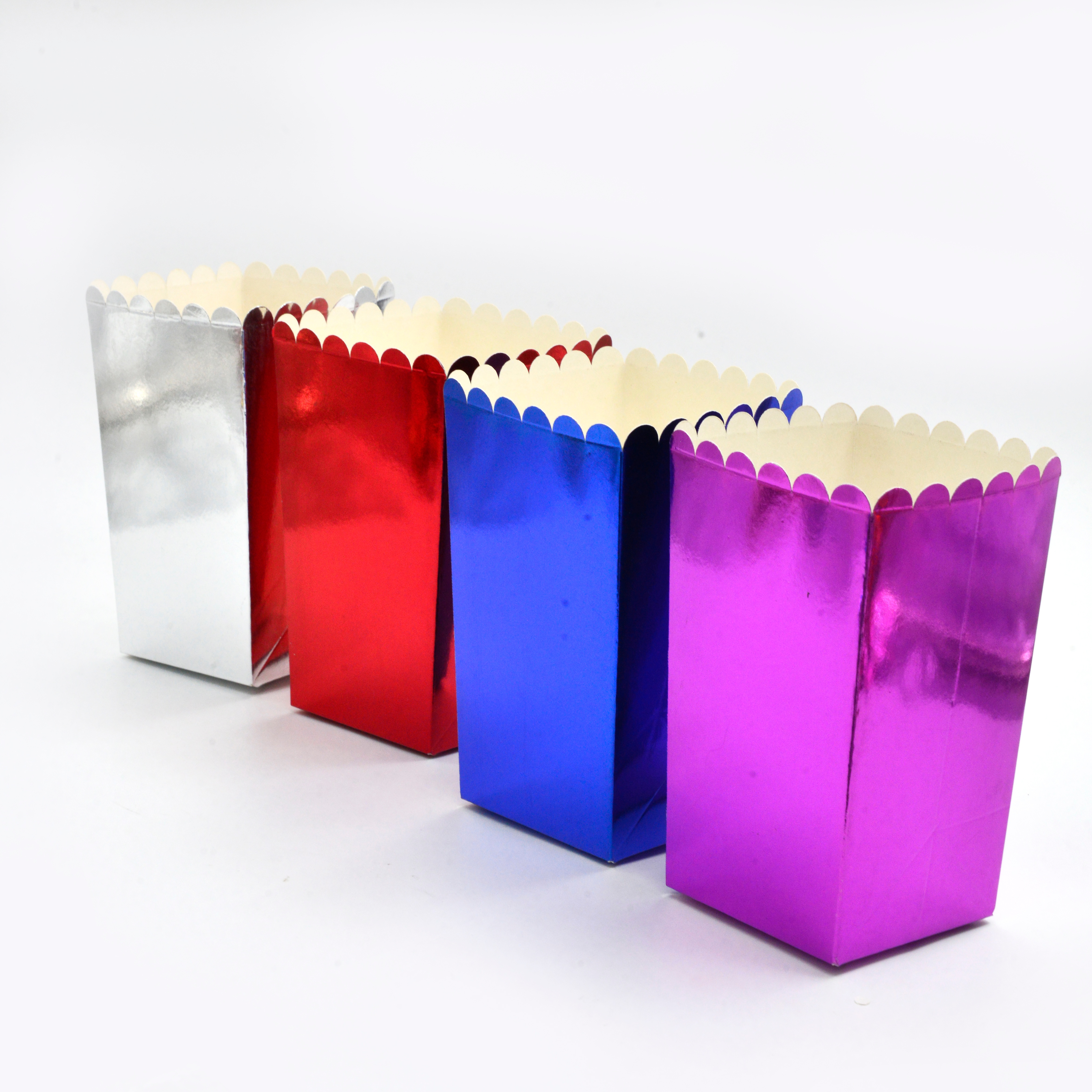 Dazzling disposable square cupcake cups