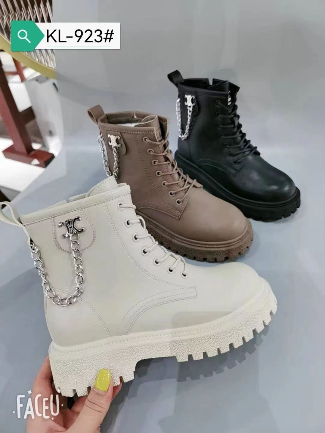 2022 Women's new Doc Martens fall/Winter