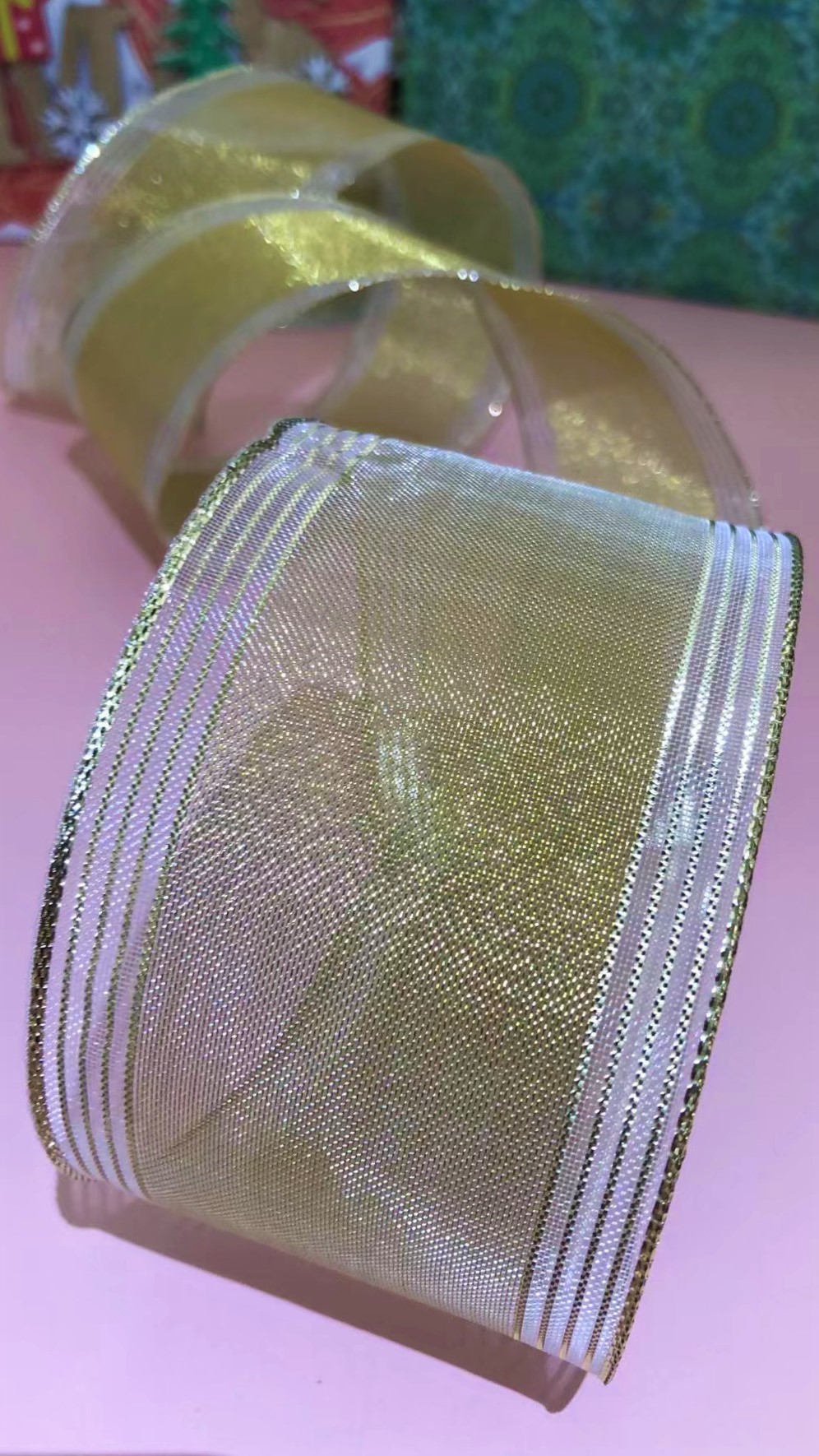 Item No. : 2072 Christmas Gift Packaging Decoration DIY Golden Snow Yarn Double-sided Wire Webbing 6.3cm