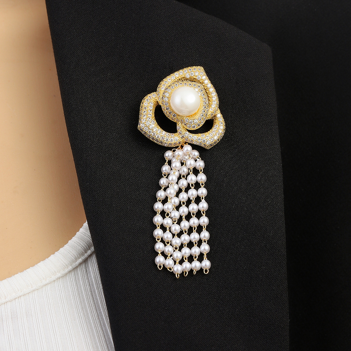 Fine copper plated gold inset 5A zircon high quality brooch 321ashion Jeremy