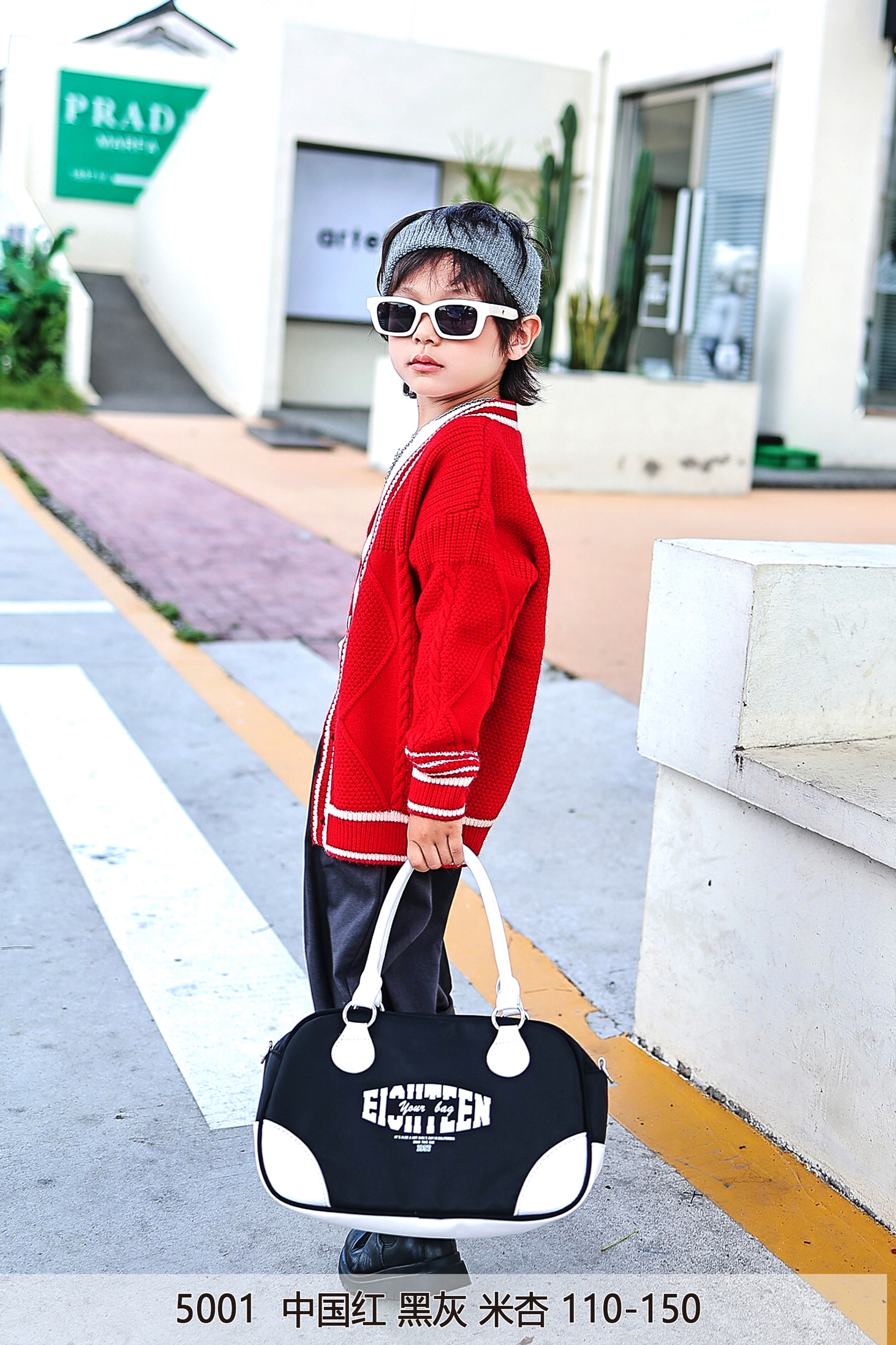 2022 autumn winter new V-neck loose Korean version of the trend top coat sweater children's wear boys knit sweater Korean version of the trend thumbnail