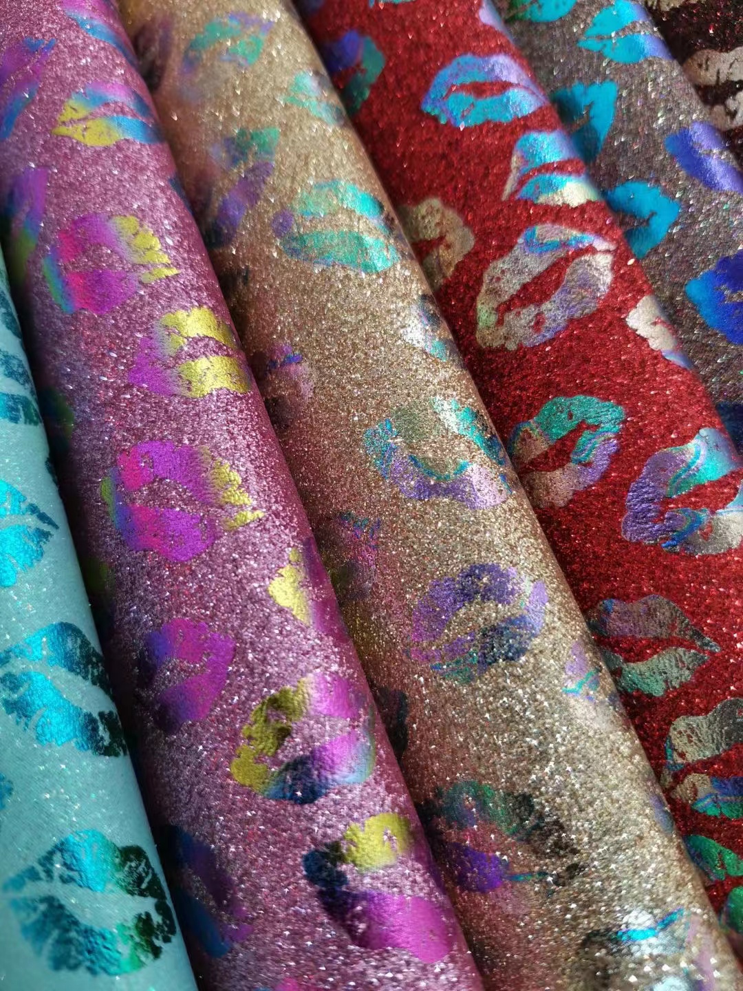 A large number of high, medium and low-grade leather fabrics in stock are sold directly by the manufacturer. The new 124 model is a hot seller Specification image