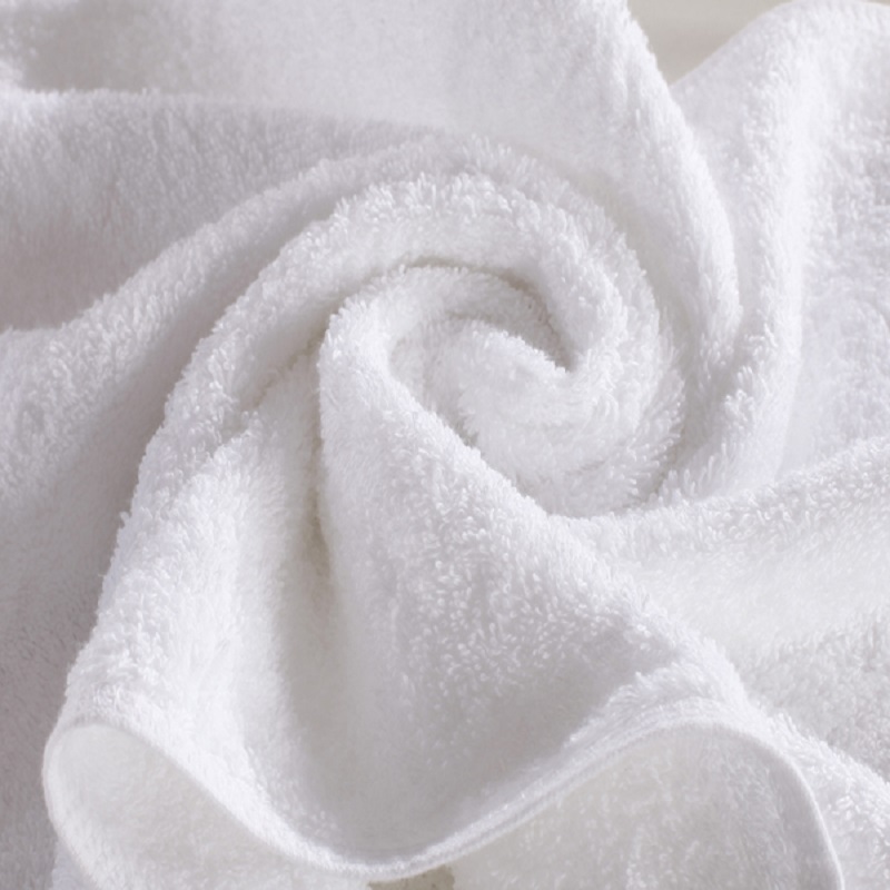 Five-star hotel supplies, linen, white towels, pure cotton, large-sized, all-cotton face towels, household, adult, absorbent, soft, Xinjiang long-staple cotton, soft, absorbent, exquisite and beautiful Application Scenario