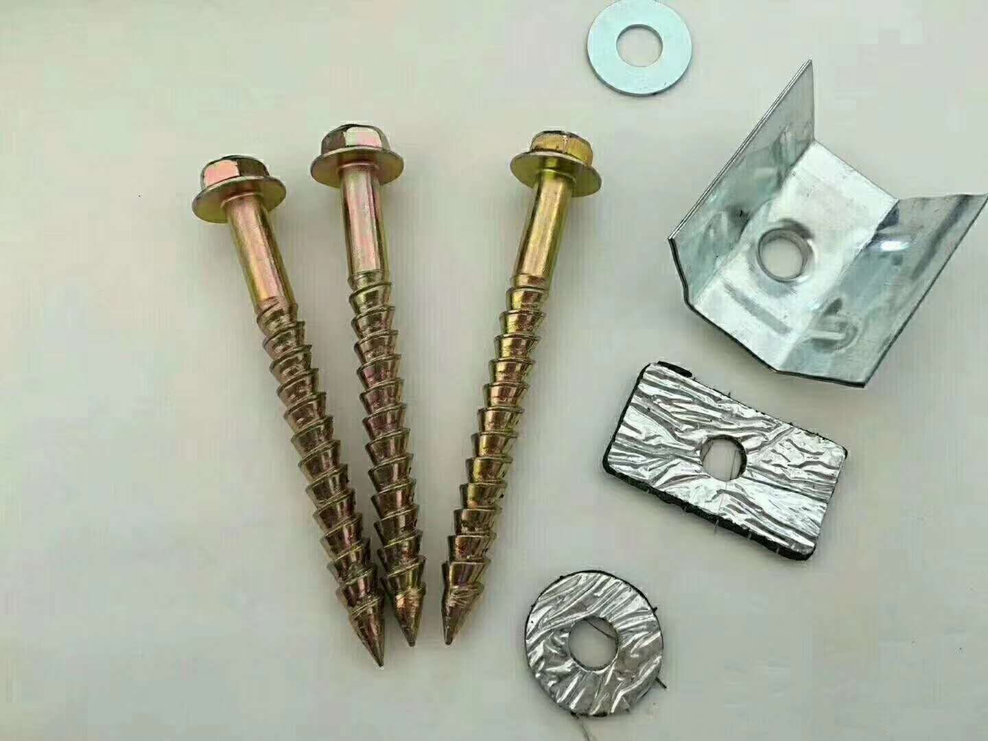 Hexagonal yellow nails Corrugated rod tapping screws U-pad yellow nails saddle pad yellow nails roof bolt color steel tile nails U-pad nails square head nails