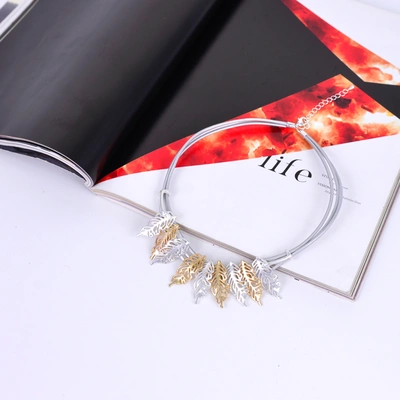 2022 foreign trade new fashion senior sense necklace European and American INS style clavicle chain exaggerated lady necklace thumbnail