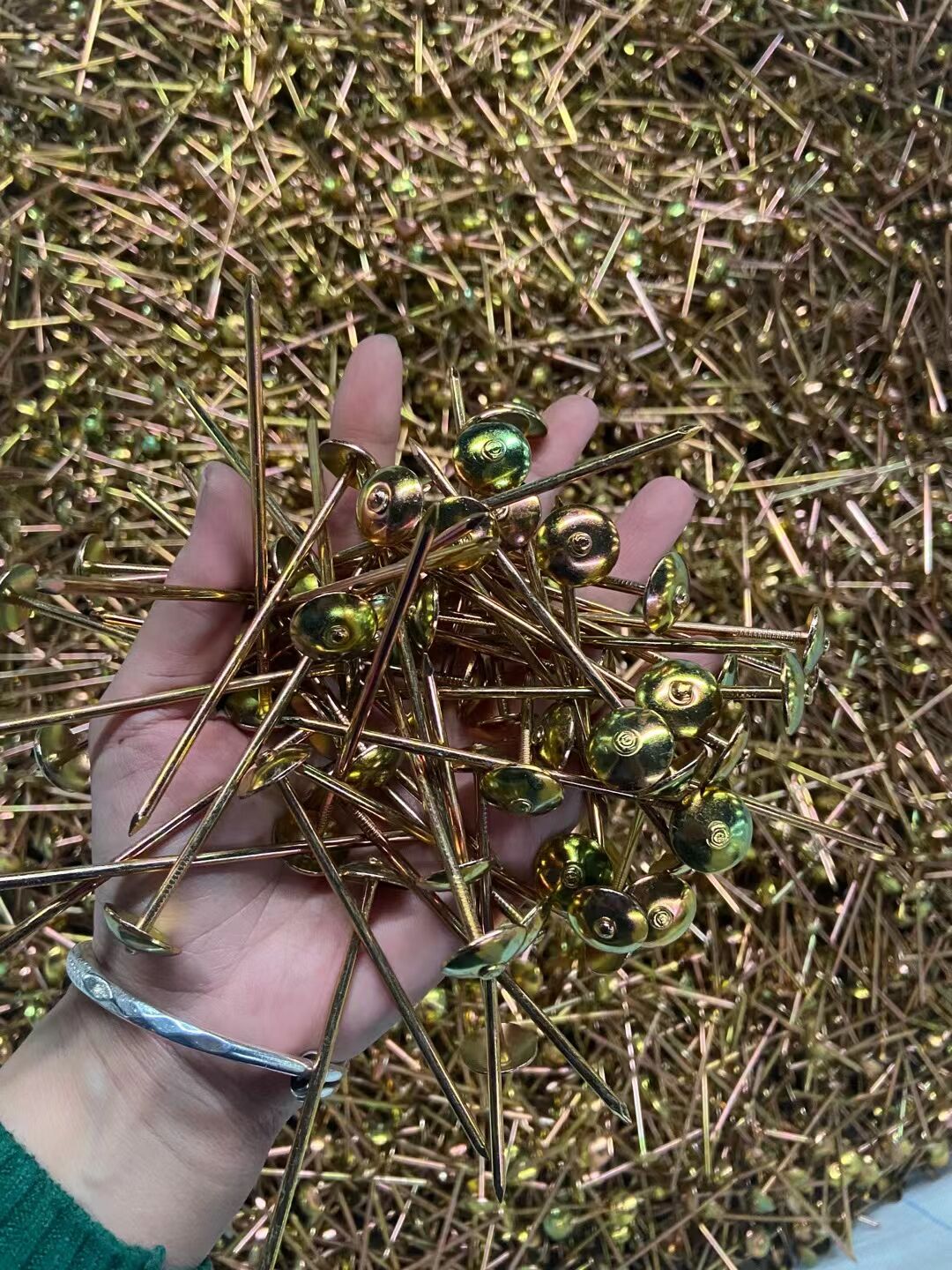 Roofing nail Manufacturer galvanized roofing nail straight rod Roofing nail with cushion roofing nail hemp rod roofing nail 9G2.5 inch nails