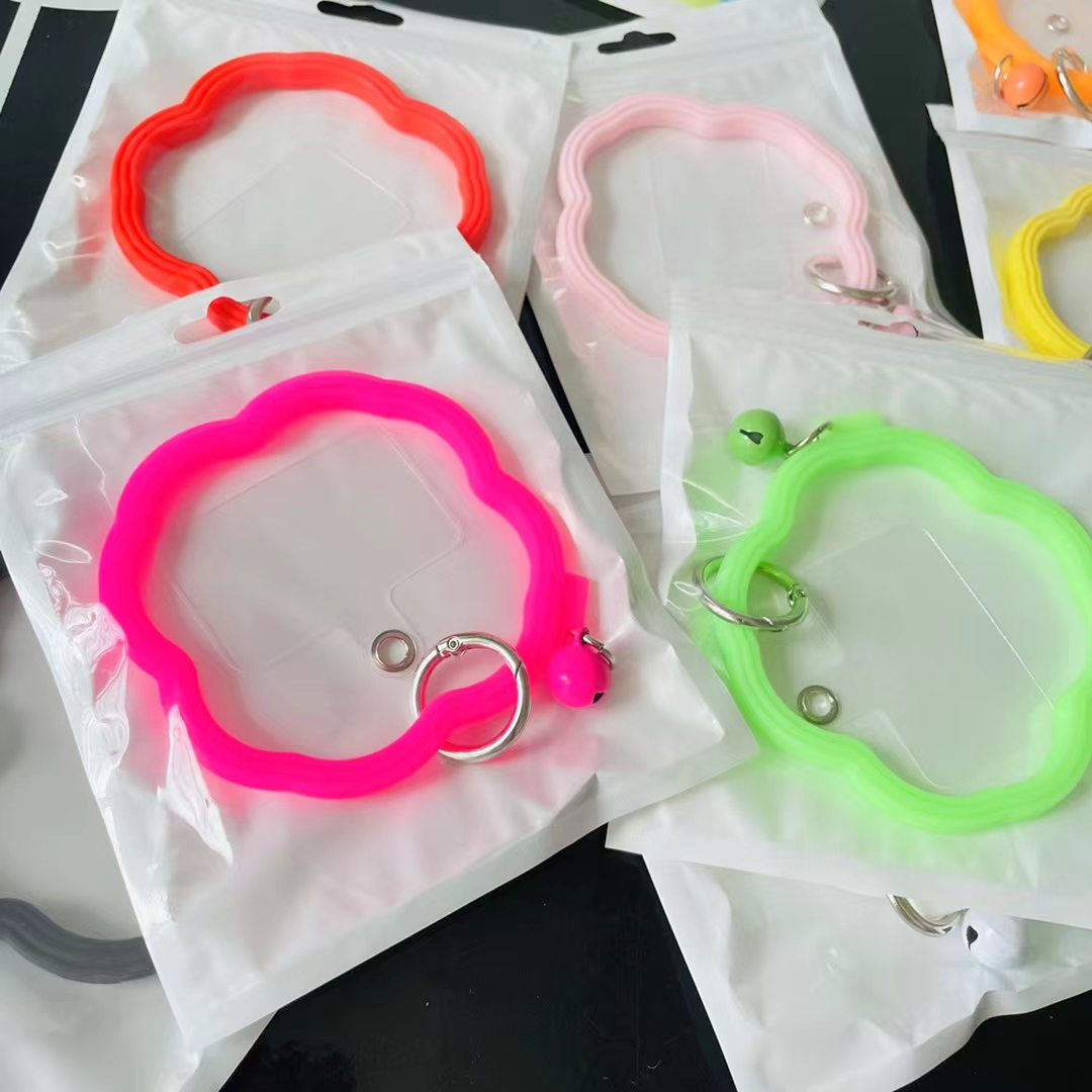 Flower-shaped wavy silicone phone case, universal gradient color anti-loss ring, anti-drop lanyard bracelet Specification image