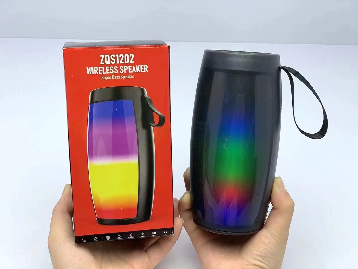 Portable outdoor hand-held square dance speaker, subwoofer, Bluetooth speaker 1201/1202, new foreign trade model, high-power card, Bluetooth and USB connection pic 2