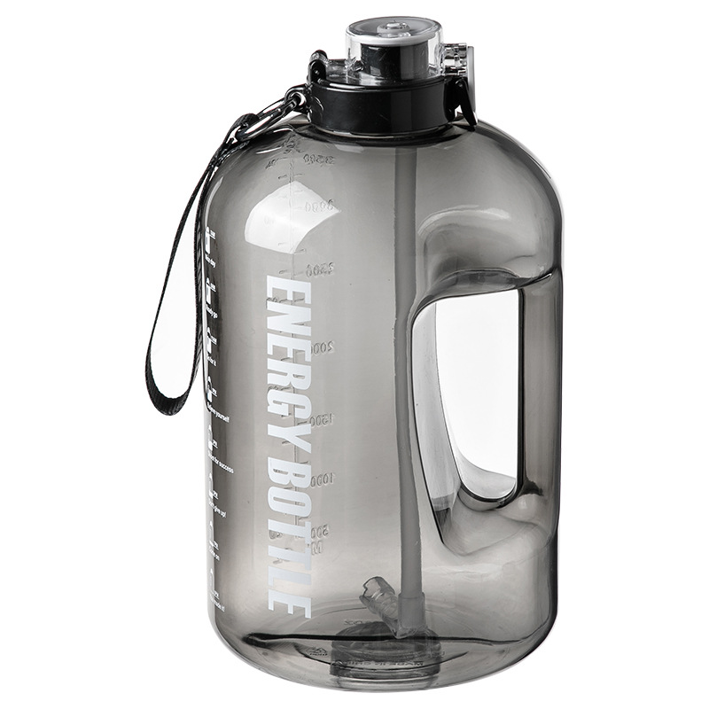Portable water bottle for exercise full figure