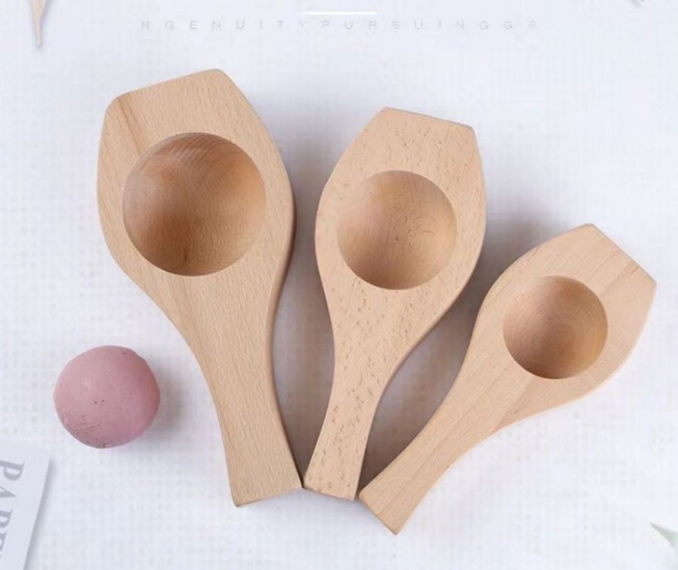 Patterned mold for red bean paste buns and steamed buns, deepened beech wood wooden hollow mold with concave bottom and hollow surface, deepened round wood mold, red bean paste buns, Suzhou-style mooncakes, egg yolk pastries, green rice balls mold, mung bean cake model, printed single-hole noodle mold.