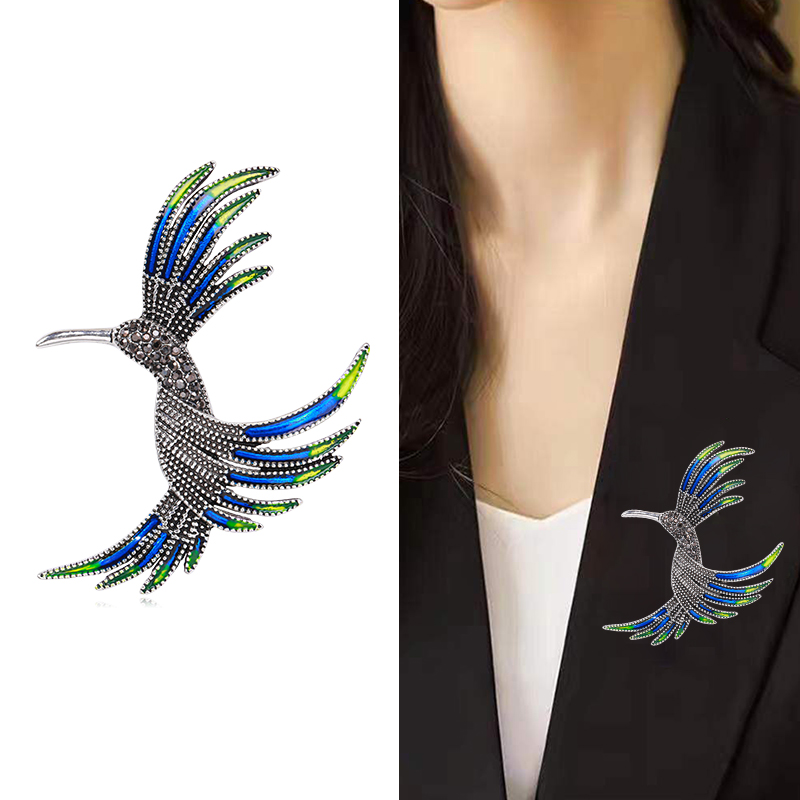 Factory direct sales creative light luxury Korean version of the new hot cartoon dripping bird cat light luxury creative retro brooch simple fashion accessory pins in stock thumbnail