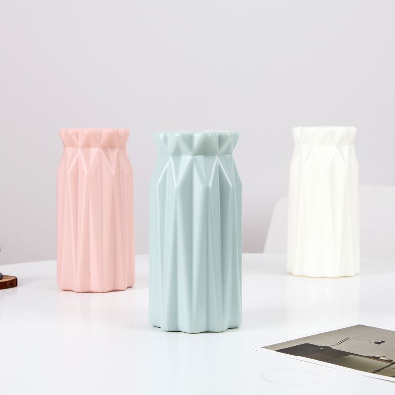 European-style plastic vase