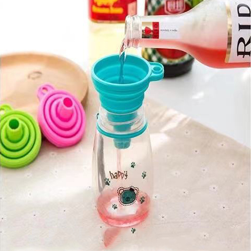 Round silicone folding funnel