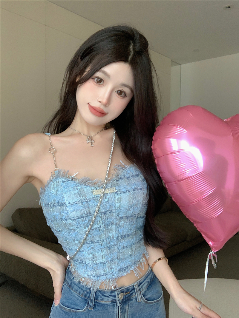 The blue fringed halter top is a sweet and spicy summer outfit for women. It has a pure and chic design and is paired with a short top inside pic 12