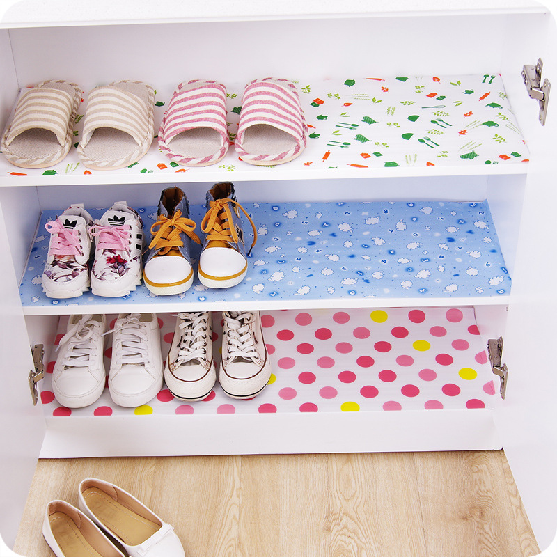 Moisture-proof closet mat
