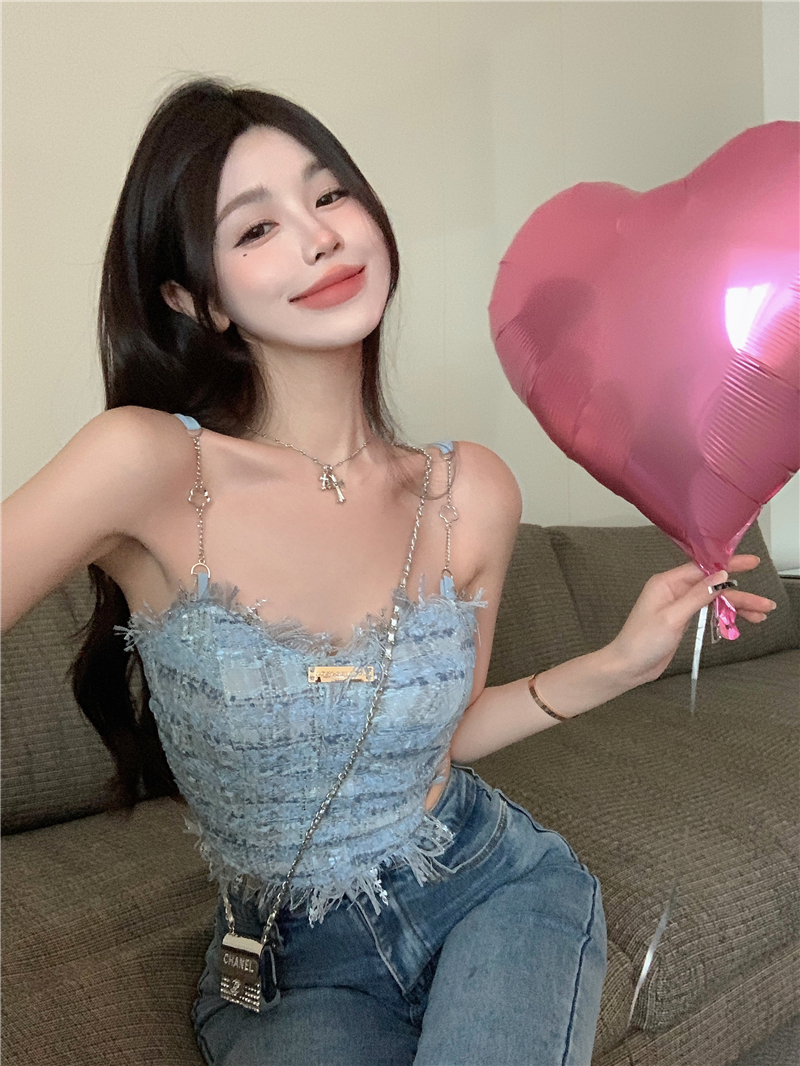 The blue fringed halter top is a sweet and spicy summer outfit for women. It has a pure and chic design and is paired with a short top inside pic 10