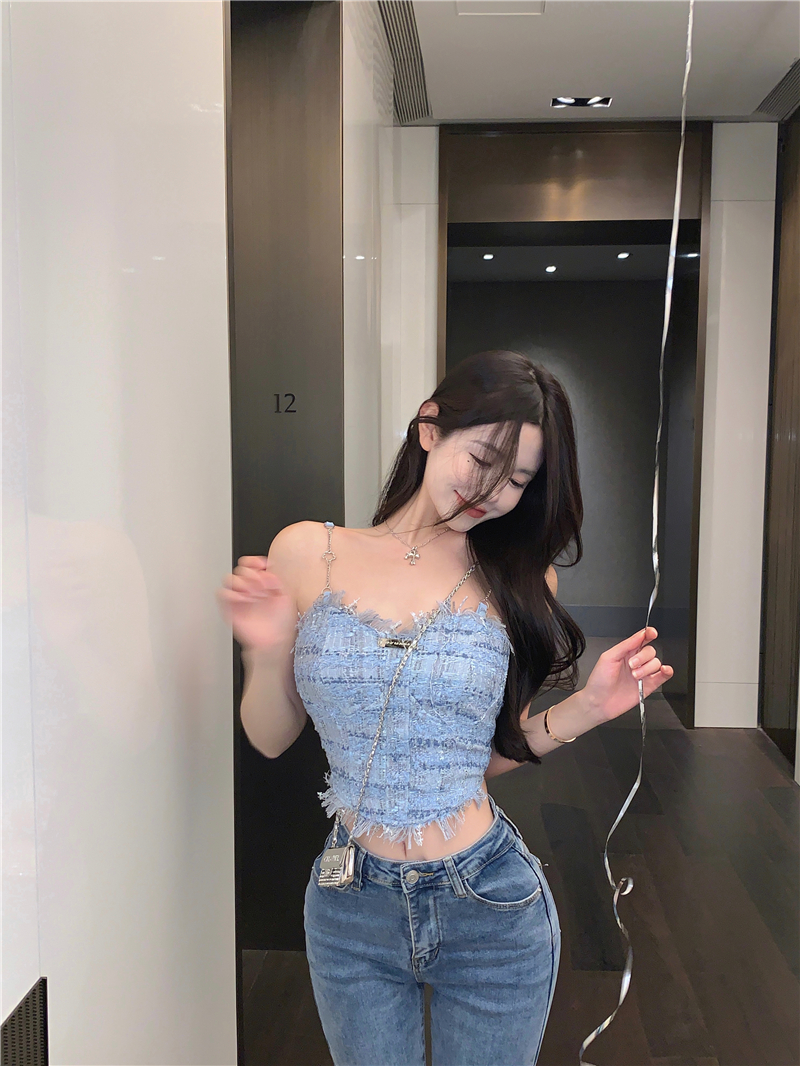 The blue fringed halter top is a sweet and spicy summer outfit for women. It has a pure and chic design and is paired with a short top inside pic 13