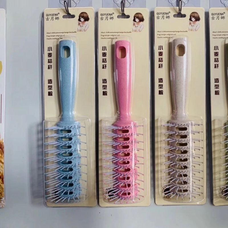 It can be equipped with an OPP PC combined suction card plastic comb details Picture