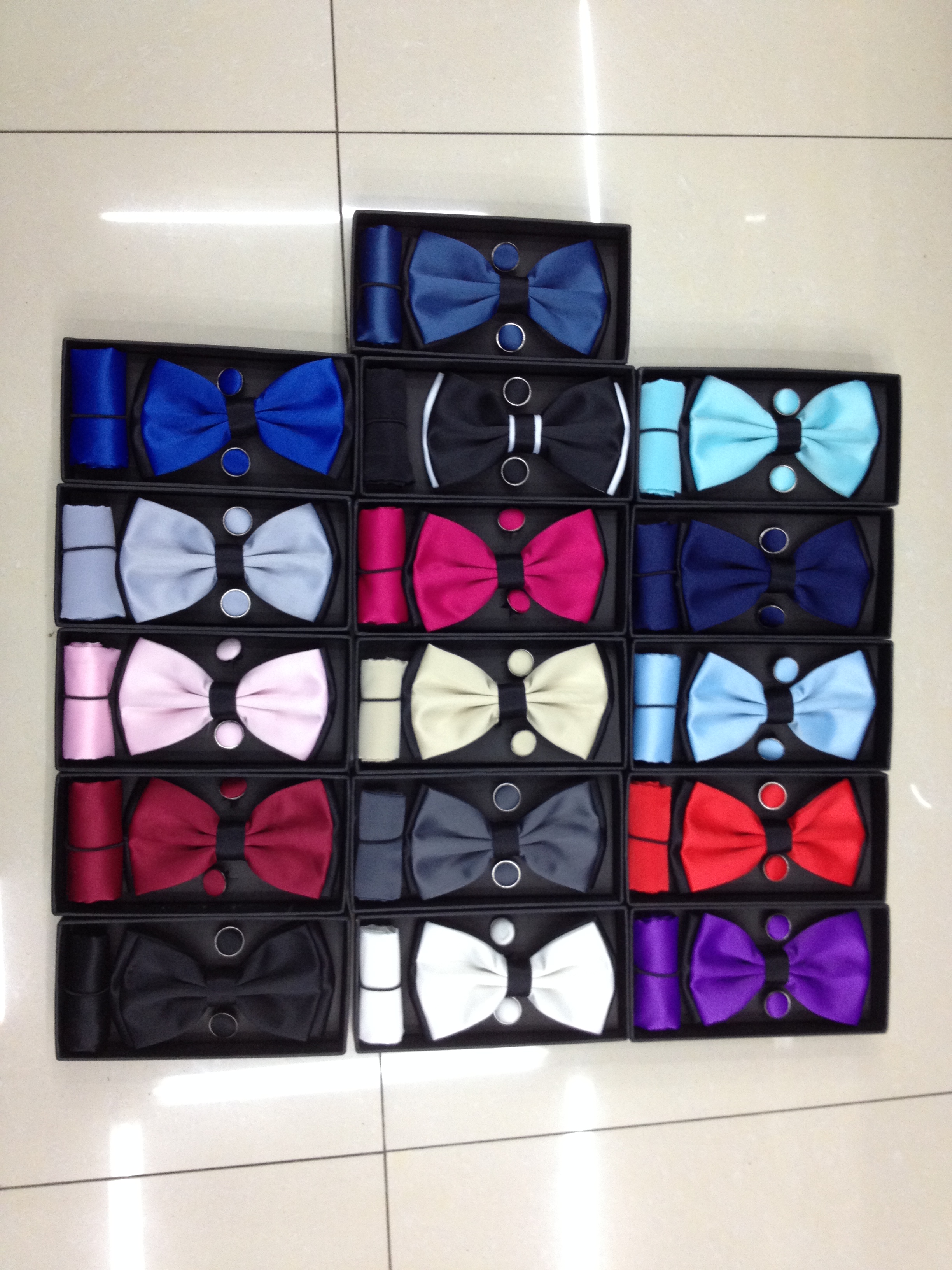 Manufacturers direct sales of men's formal suit matte bow tie three sets of trendy pop bow to sample custom thumbnail