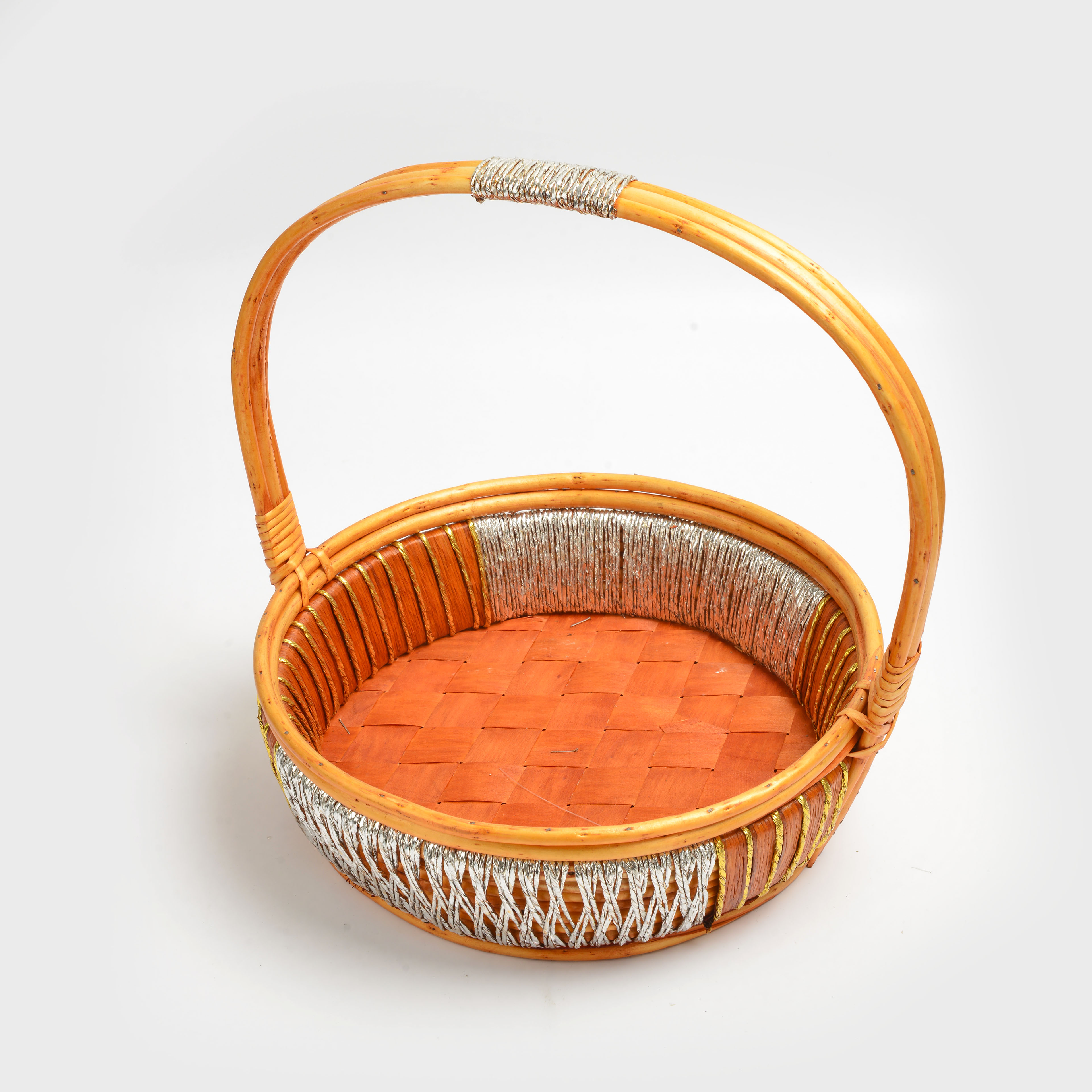 2022 New Network Celebrity Round Bamboo Woven Flower Basket Application Scenario