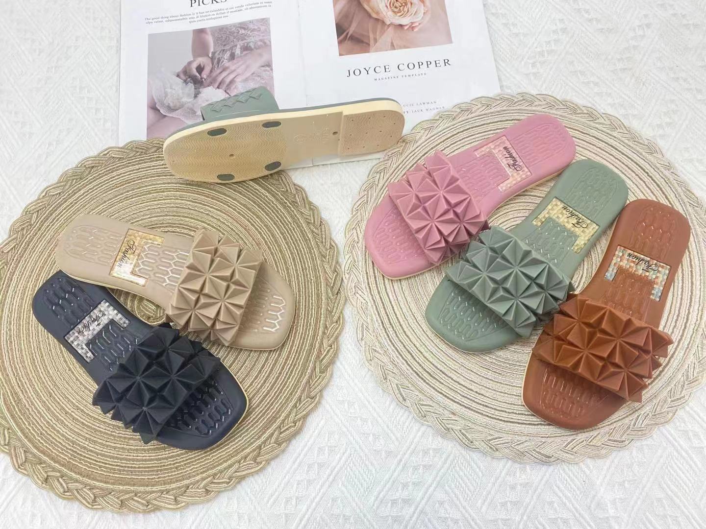 PVC flat summer slippers