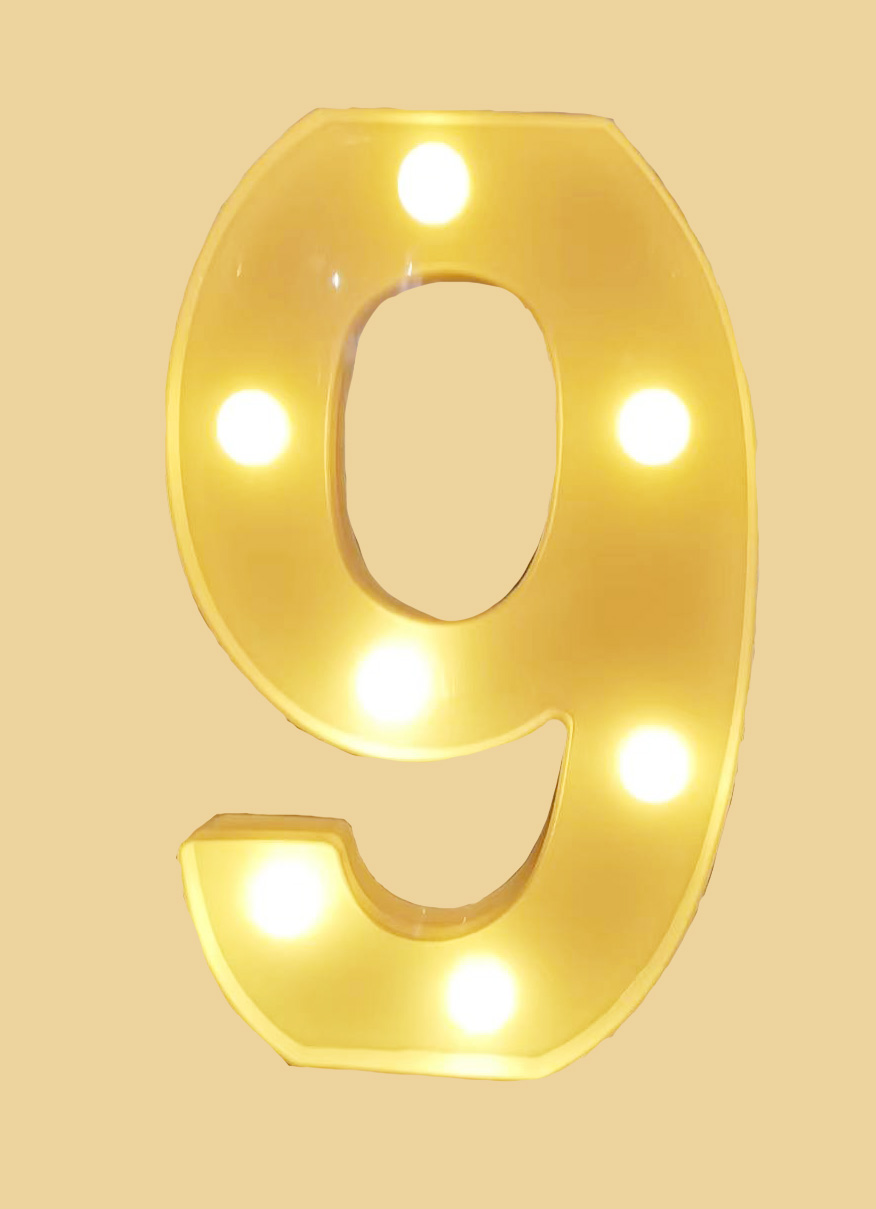 Digital light LED English numeral-shaped light glow romantic confession and proposal scene prop arrangement letter light Application Scenario