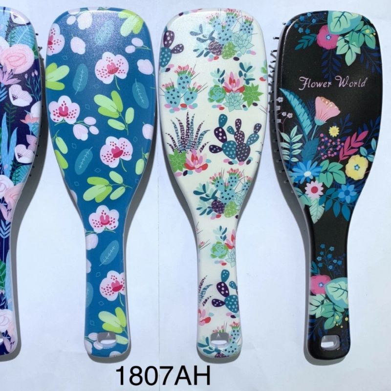 Hair comb, wine bottle-shaped air cushion massage comb, plastic massage anti-static comb, plastic printed cute airbag comb Application Scenario