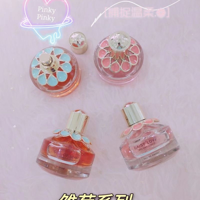 Mike's Love for Coco Daisies Specification image