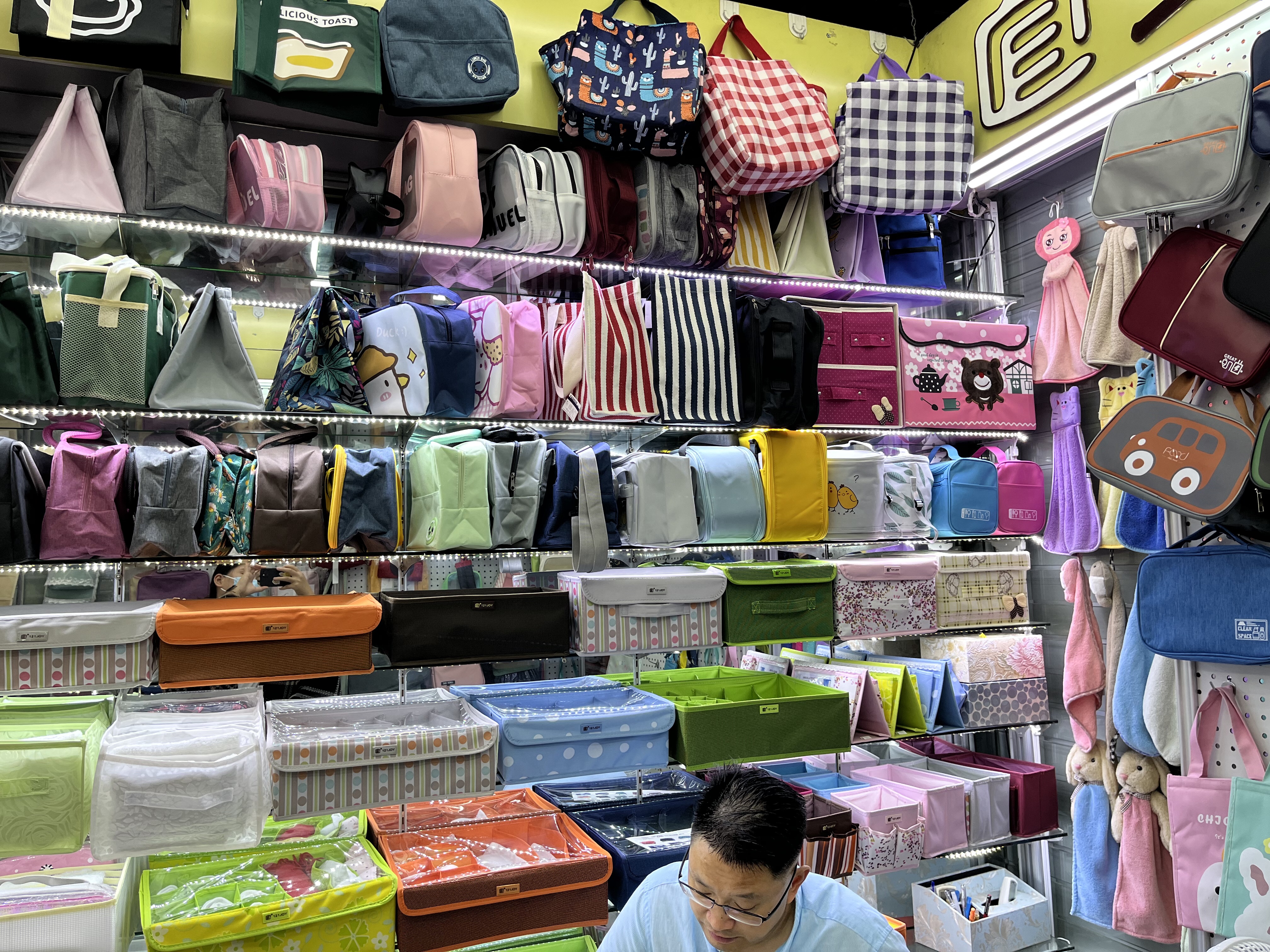 Yiwu Yieryijia Home Products Co., LTD describe pic - 8