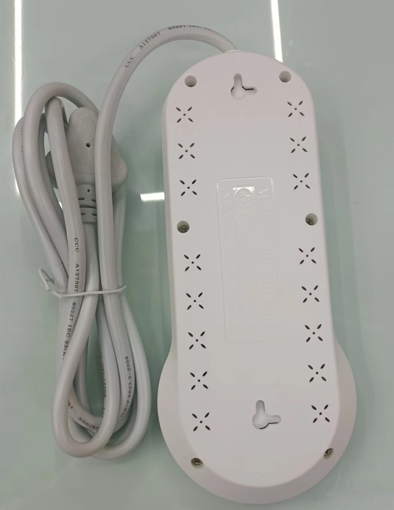 3-Position Universal Hole Usb Three-Color Plug details Picture