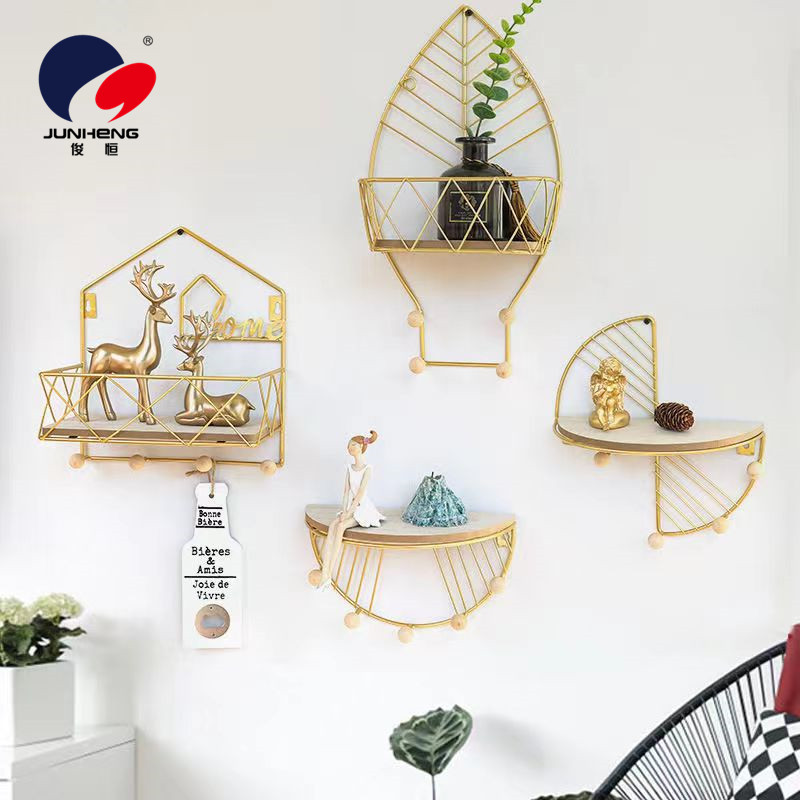 Creative wall shelves without drilling, ironwork wall hanging baskets for living rooms and bedrooms, and wall cosmetic storage hanging racks Application Scenario