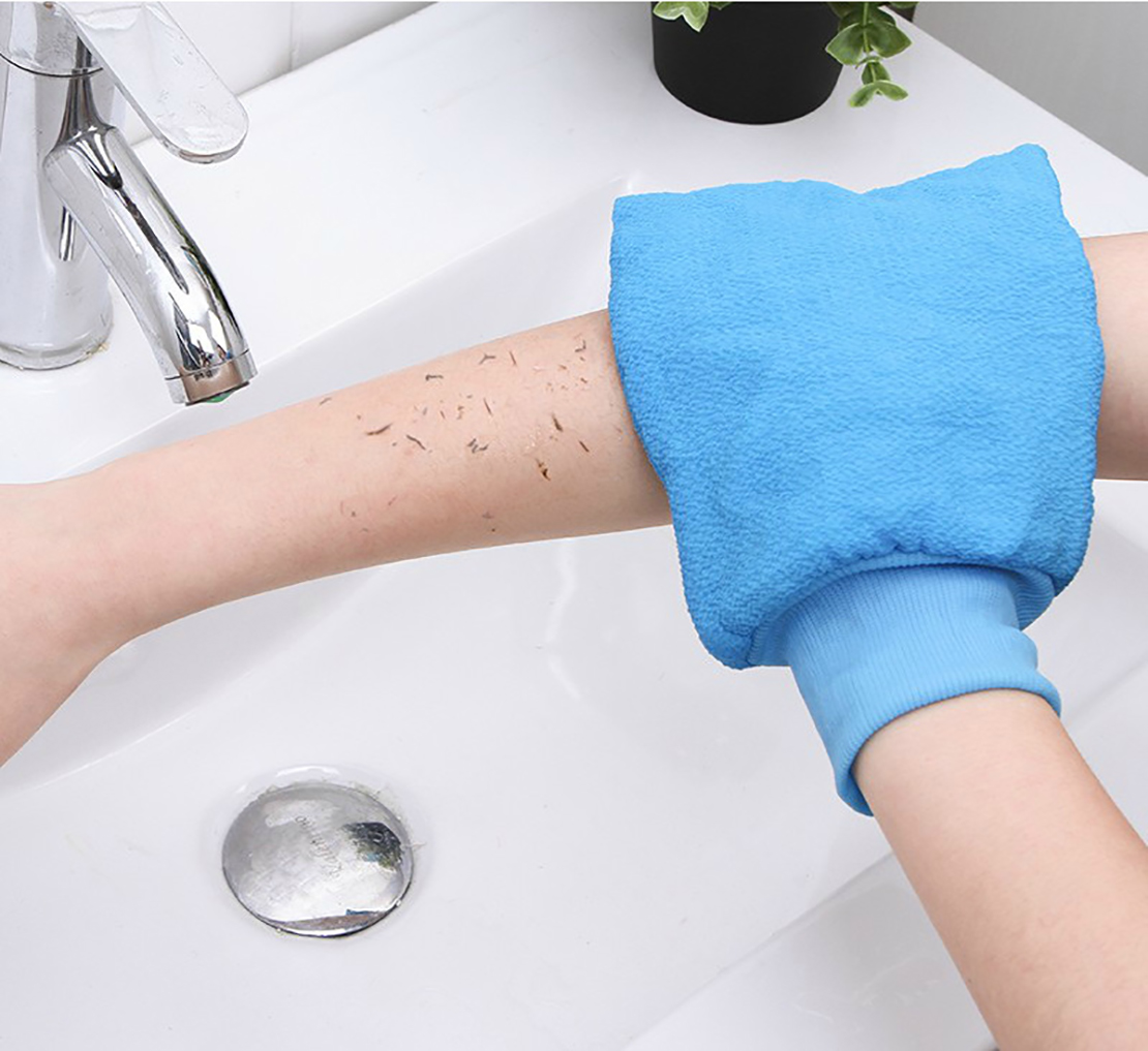 Gloves are thick double-sided gloves used to wipe the back thumbnail