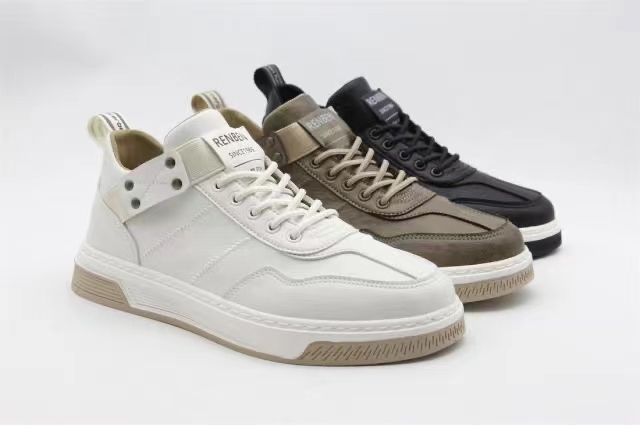 Man's shoes autumn 2022 new sneaker men breathable small white shoes leather casual board shoes full figure