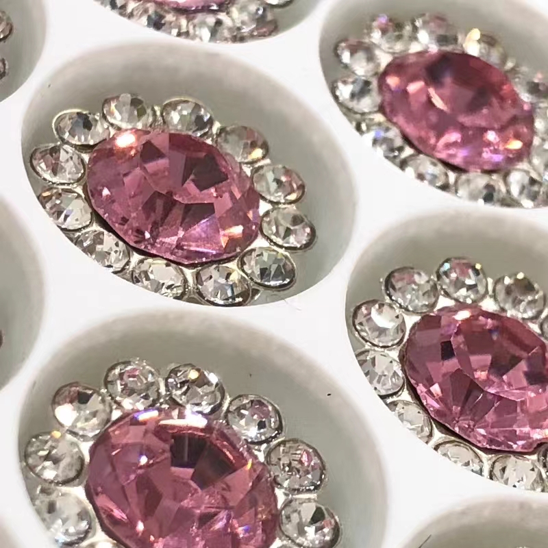 eight claw diamond thumbnail