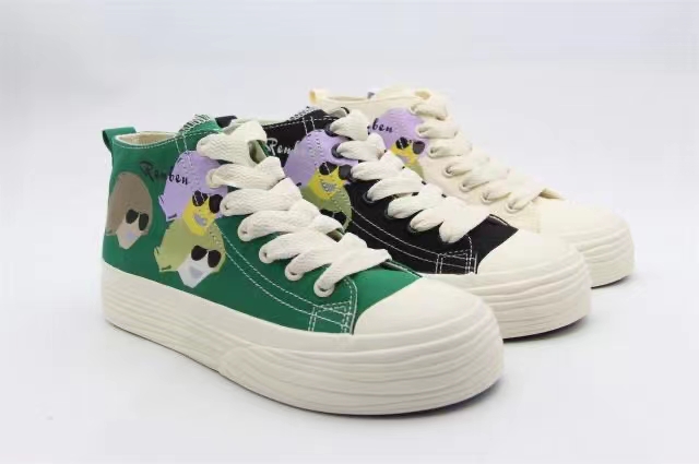 Humanistic retro high top canvas shoes harbor style graffiti print versatile casual women's shoes [